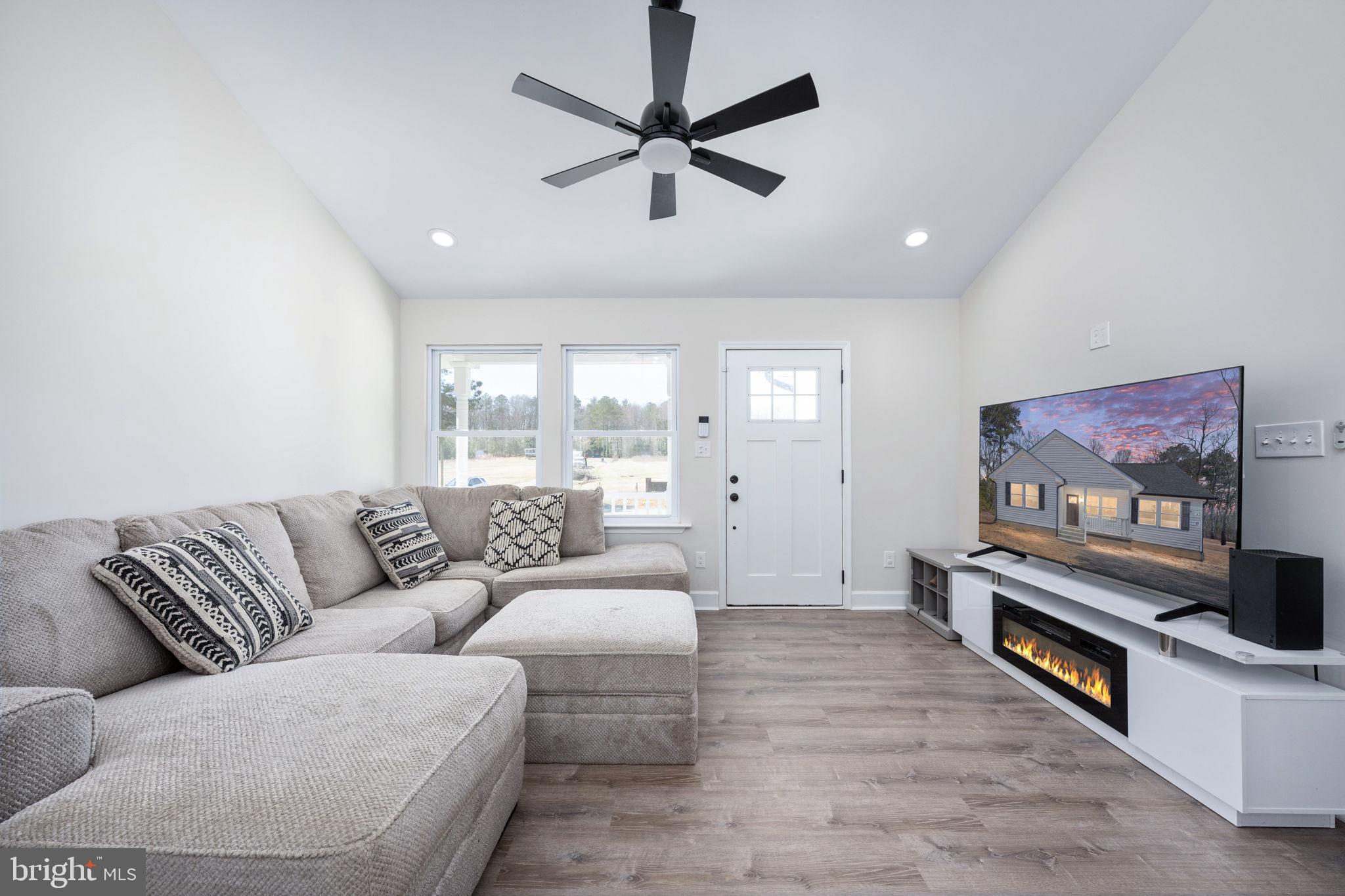 PLACID BAY ESTATES - Residential