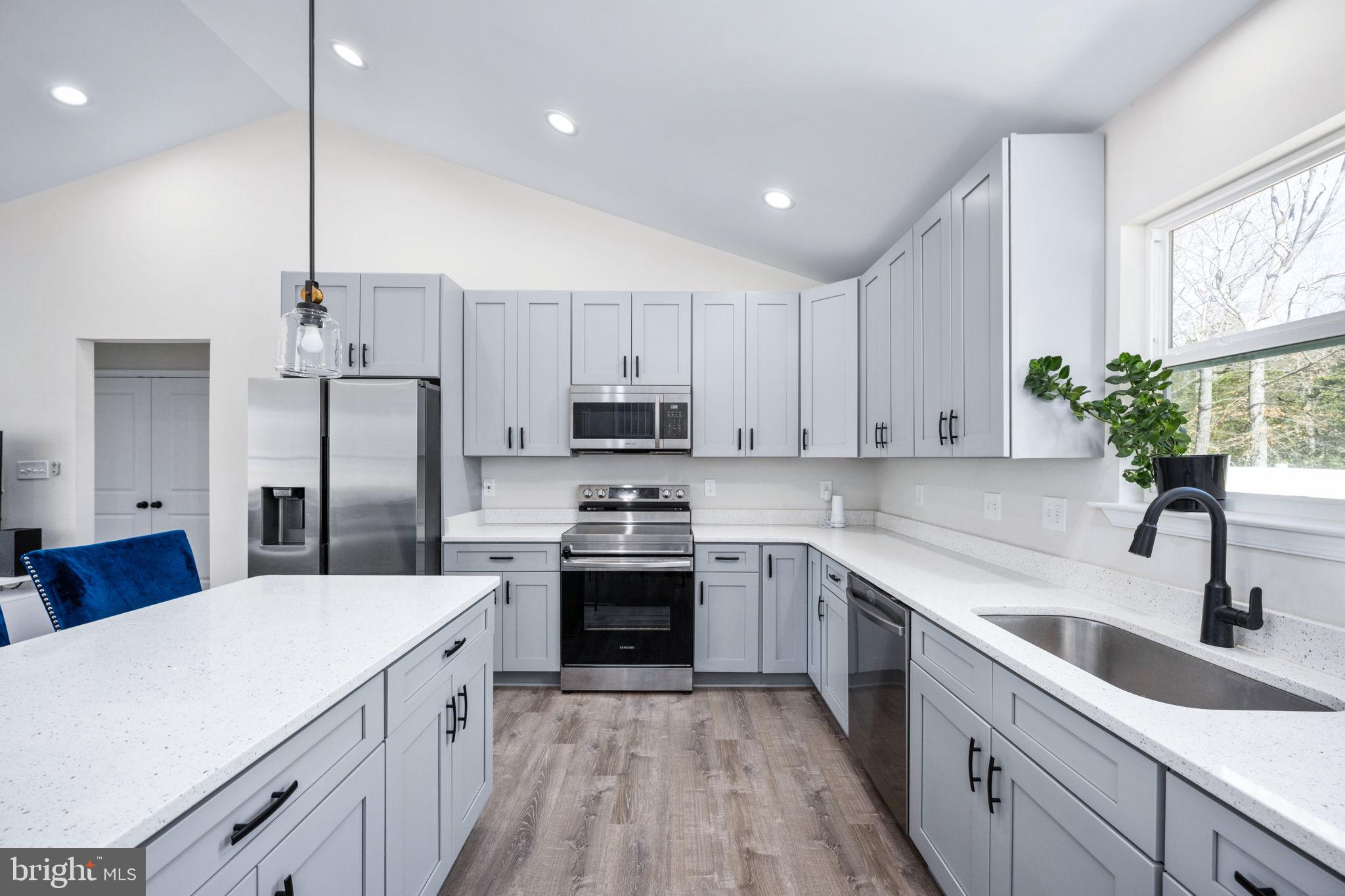 PLACID BAY ESTATES - Residential