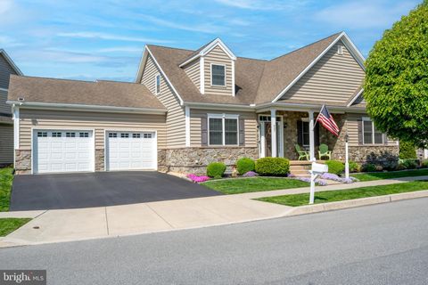 Photo of 627 Prince George Drive, LANCASTER, PA 17601 (MLS # PALA2073626)