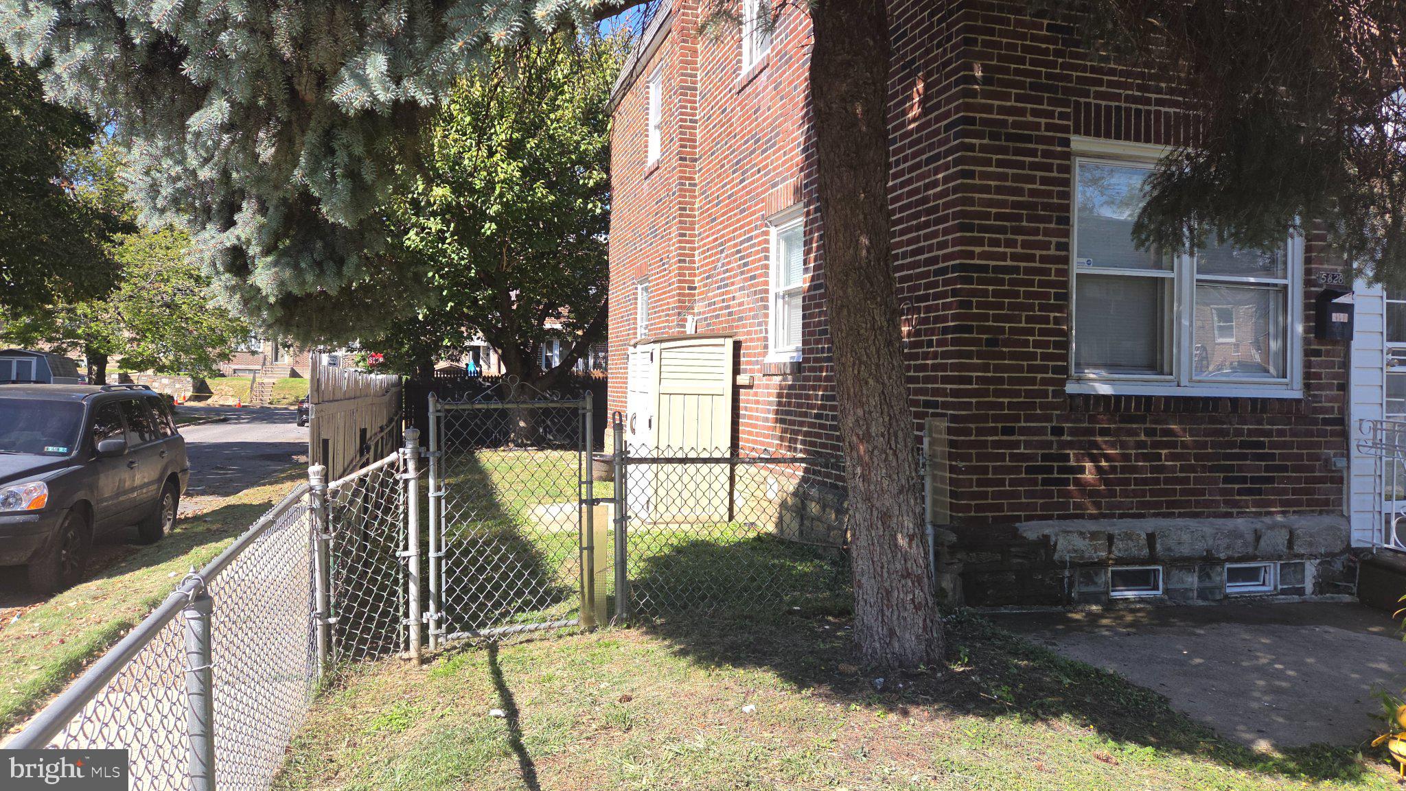 5828 WEYMOUTH STREET