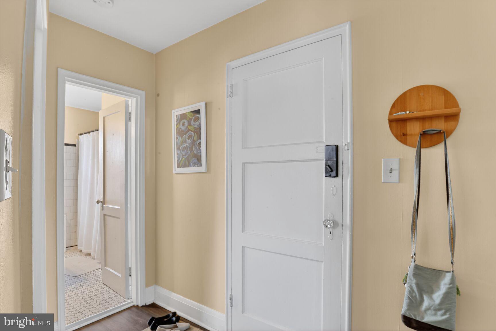 6133 PARKWAY DRIVE 2