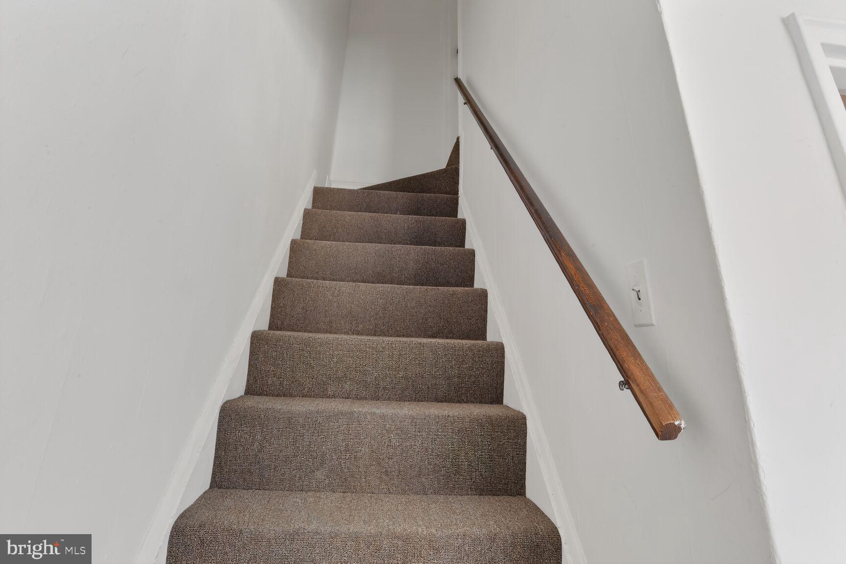 6133 PARKWAY DRIVE 2