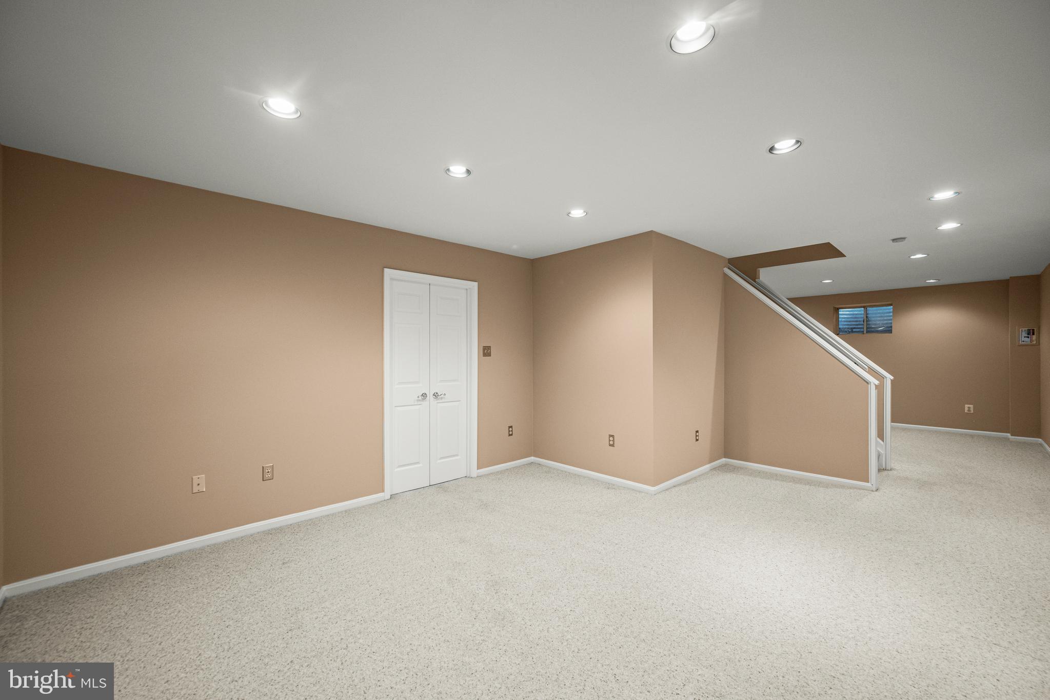 TURF VALLEY - Residential