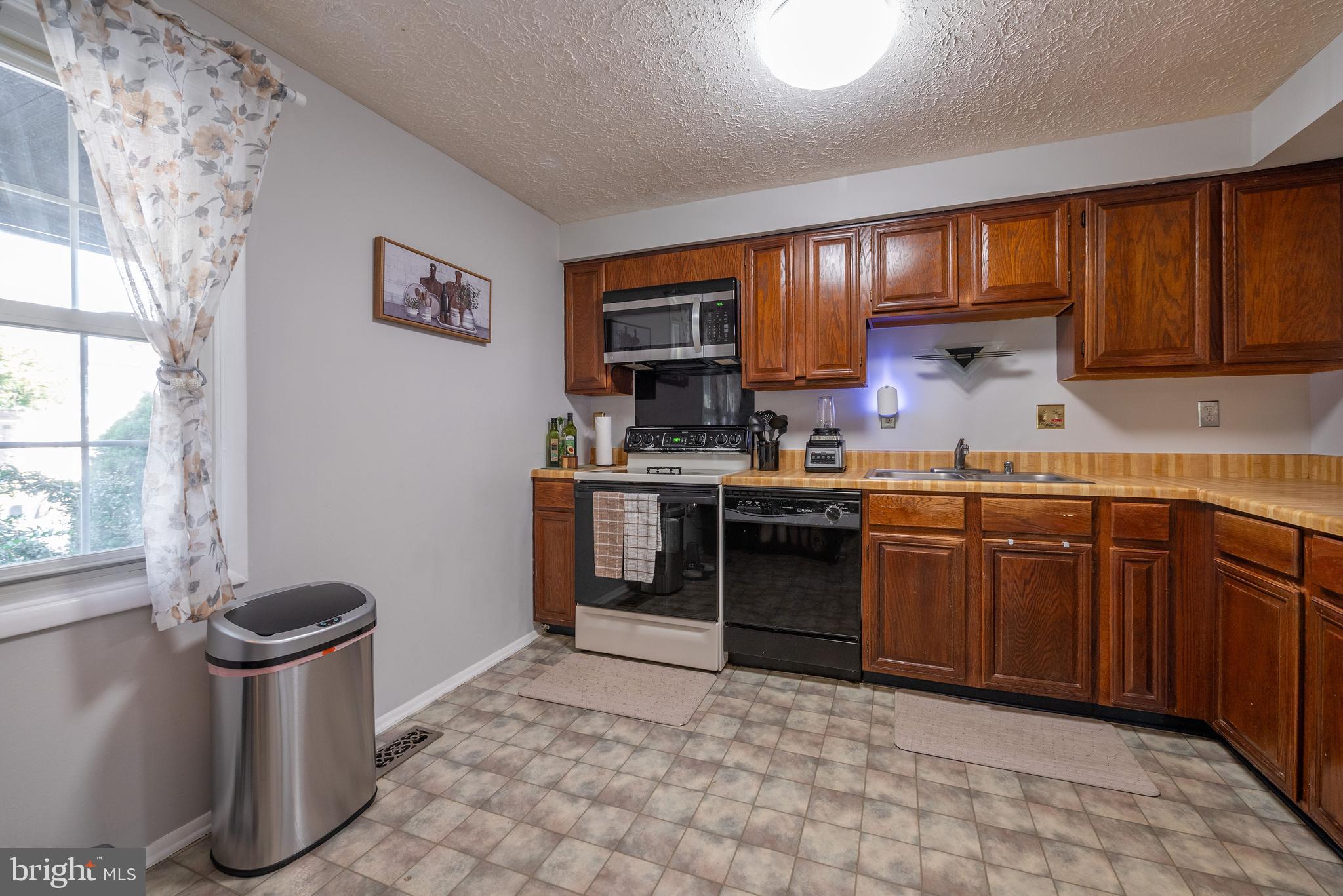 GUNNERS VIEW - Residential