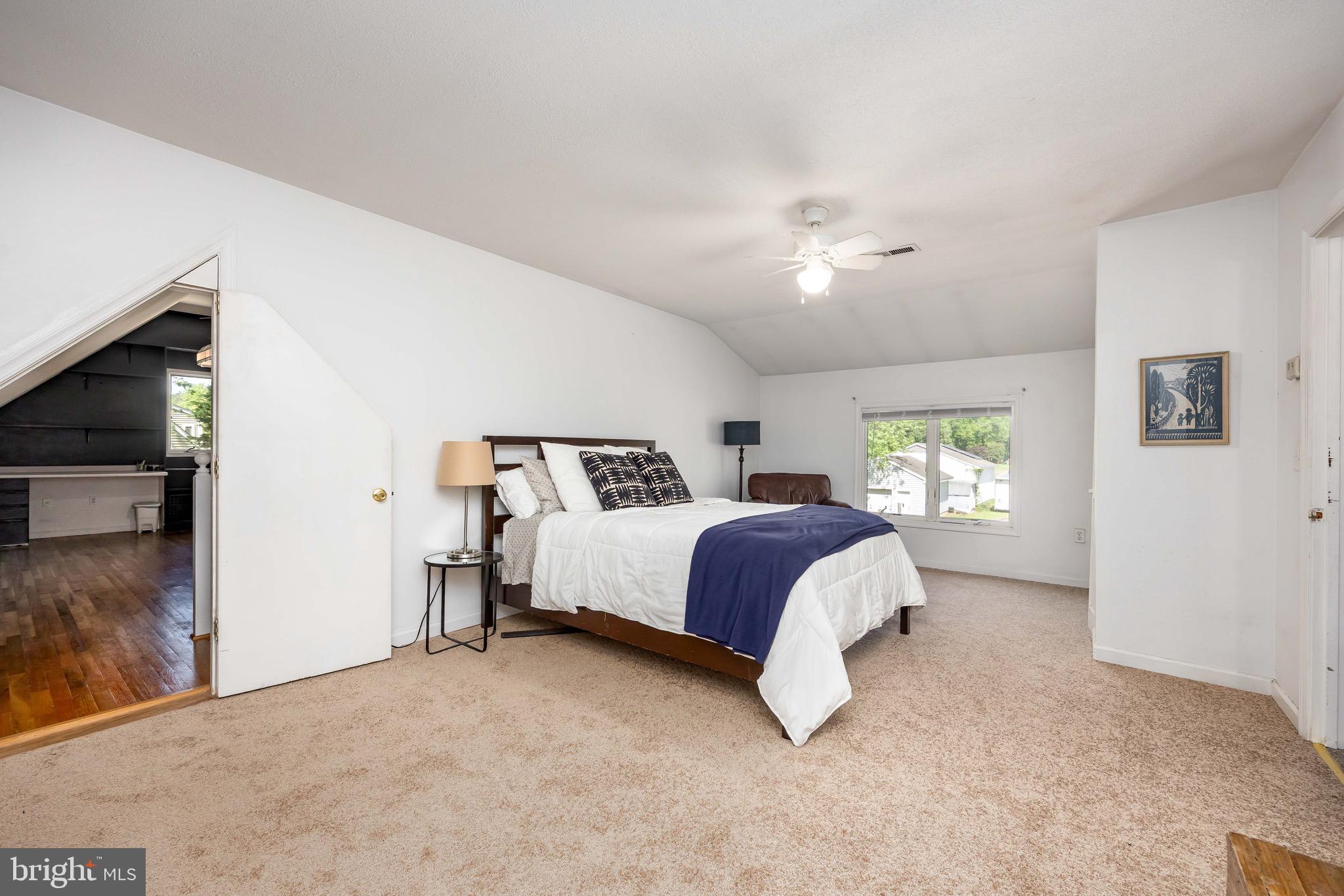 HUNTERS MILL - Residential