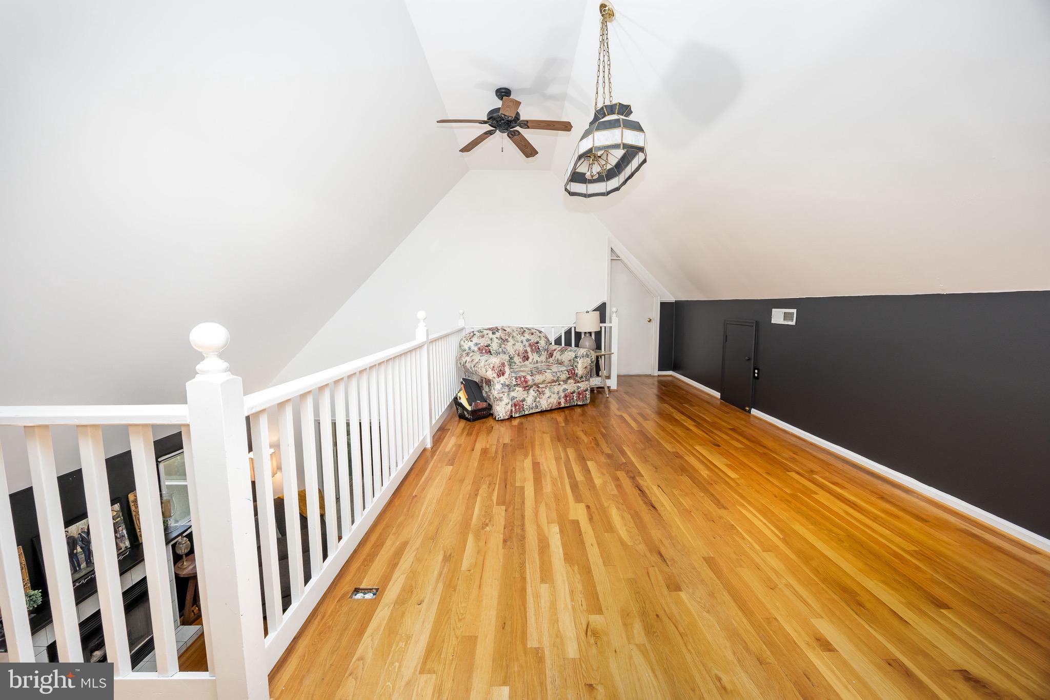 HUNTERS MILL - Residential