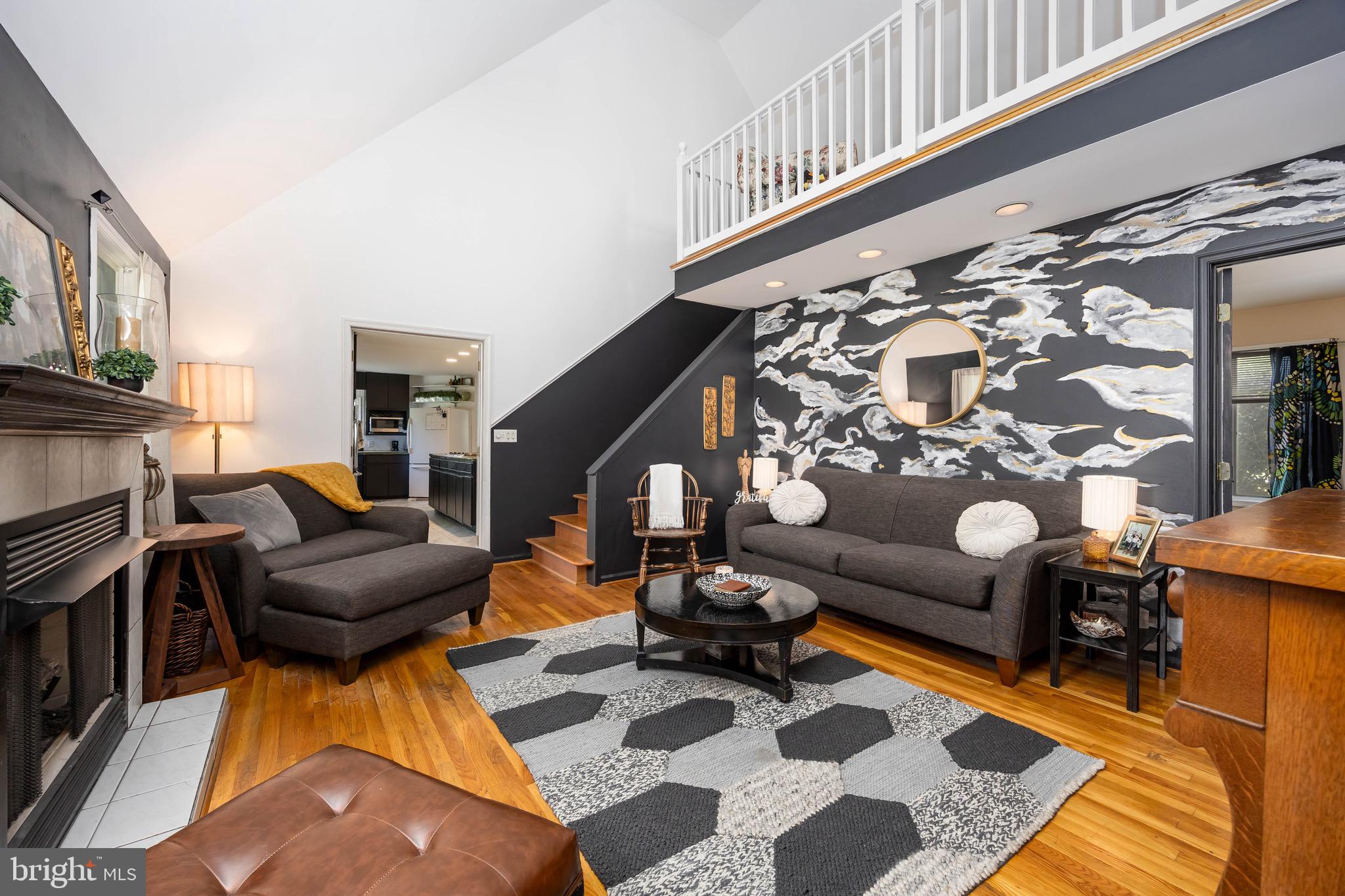 HUNTERS MILL - Residential