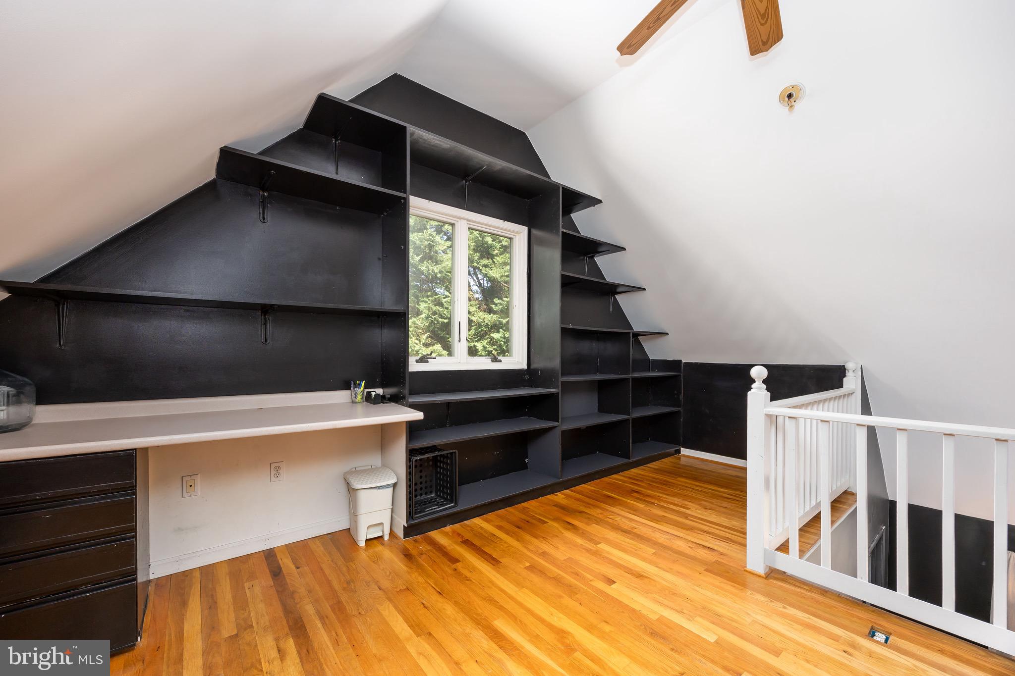 HUNTERS MILL - Residential