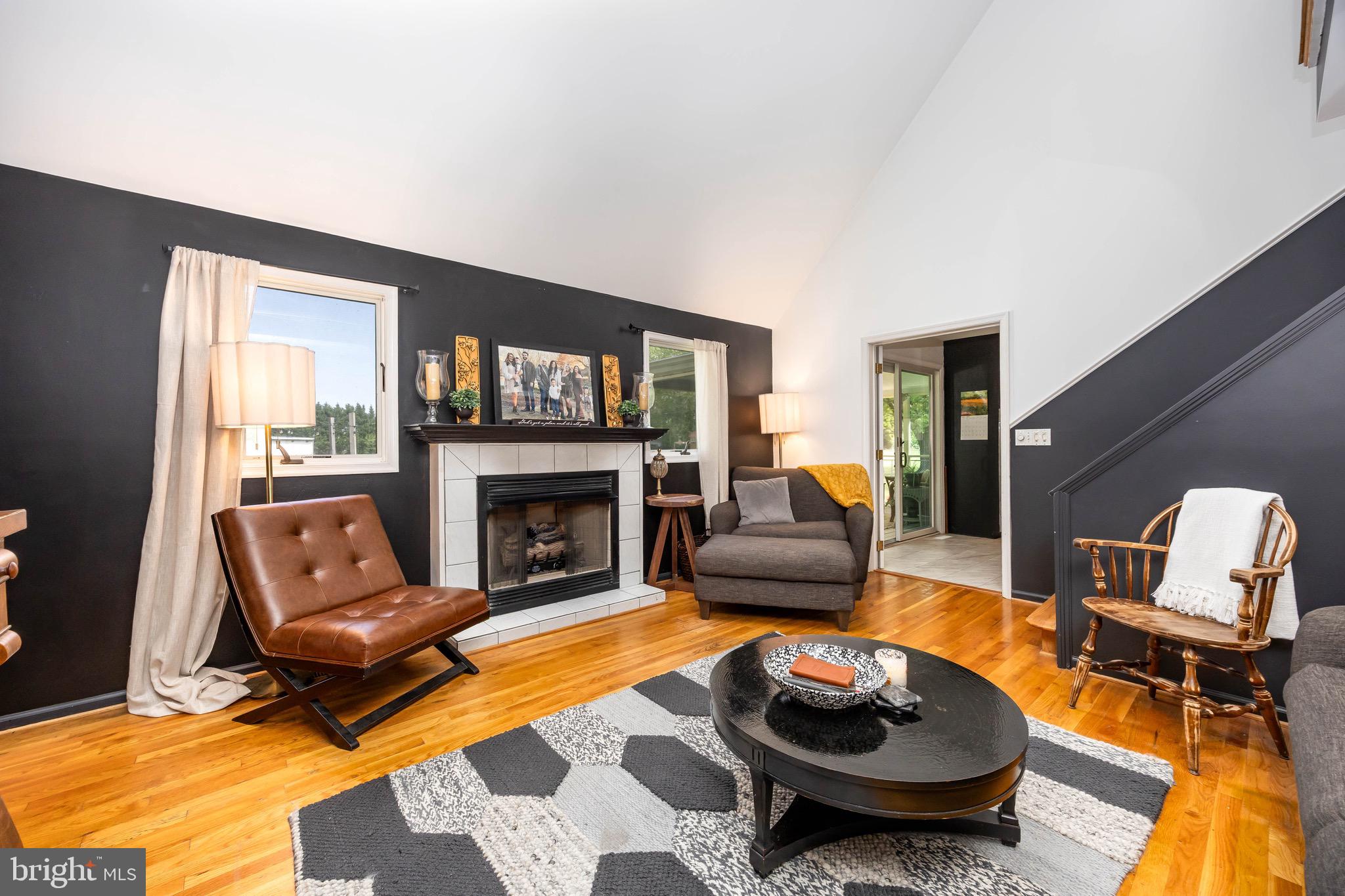 HUNTERS MILL - Residential