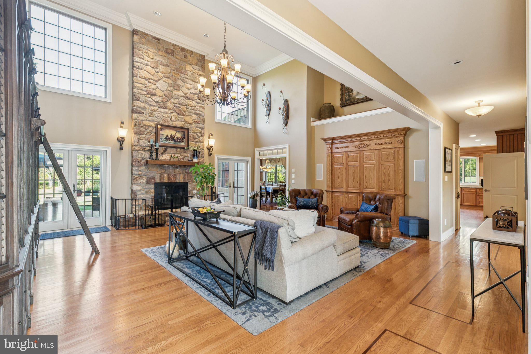 21 BELAMOUR DRIVE