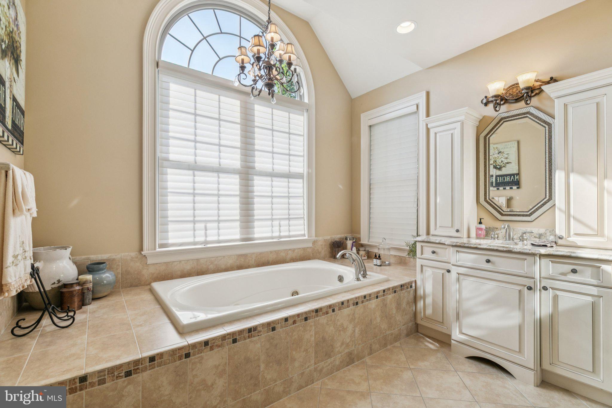 BELAMOUR - Residential