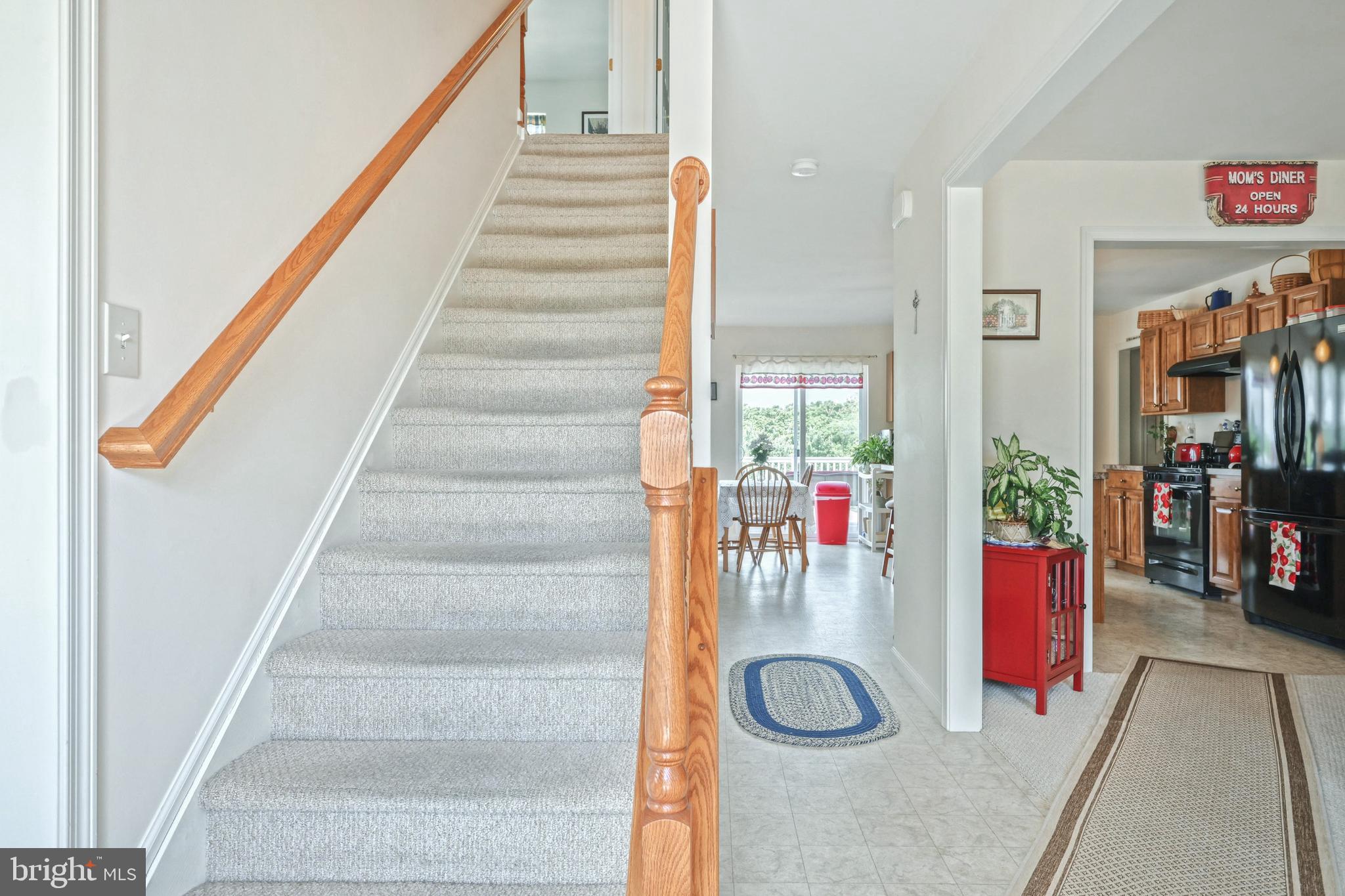 LAUREL VISTAS - Residential