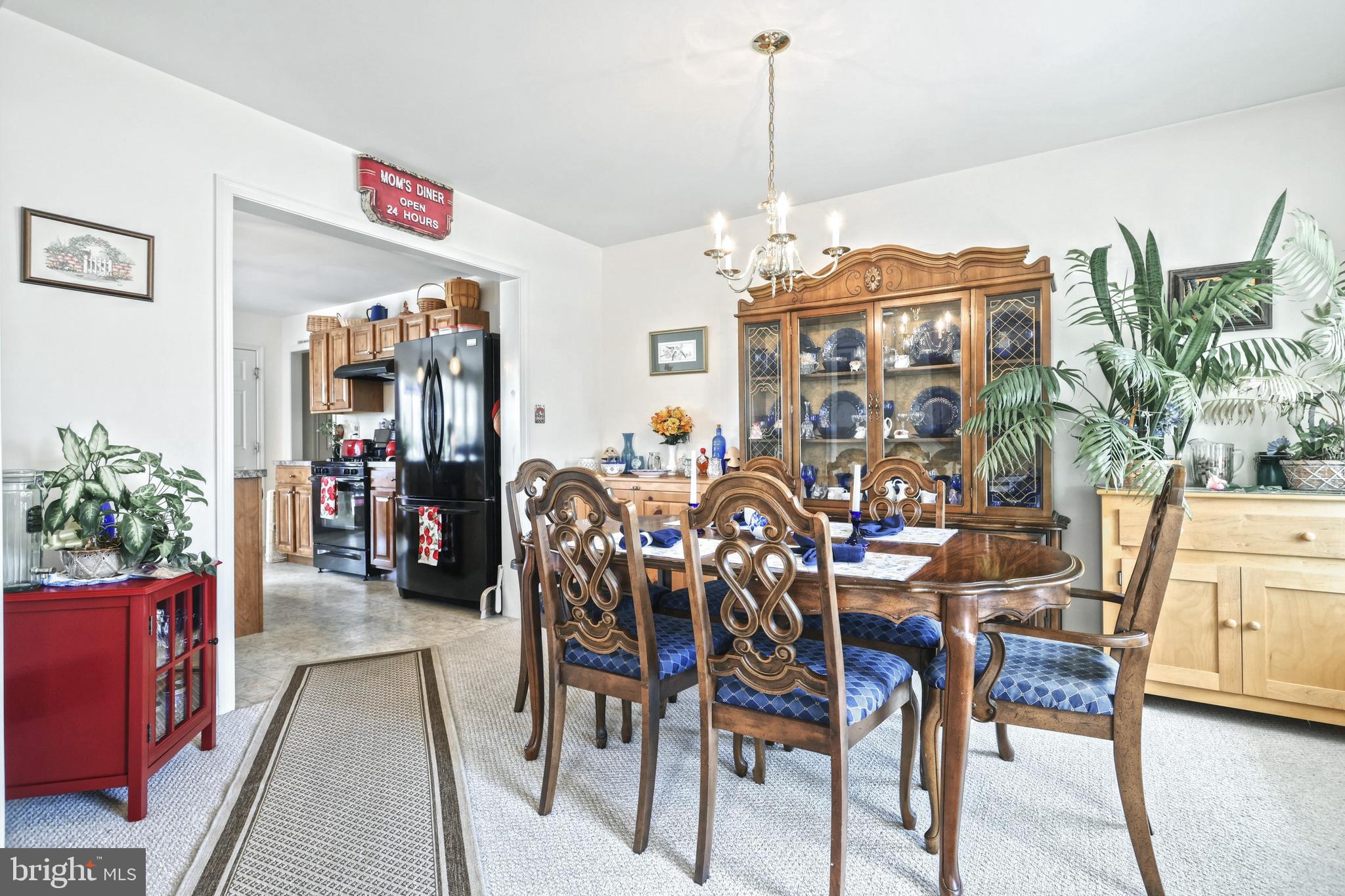 LAUREL VISTAS - Residential