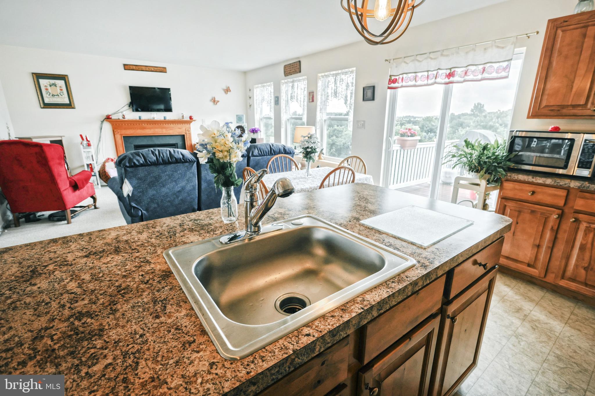 LAUREL VISTAS - Residential