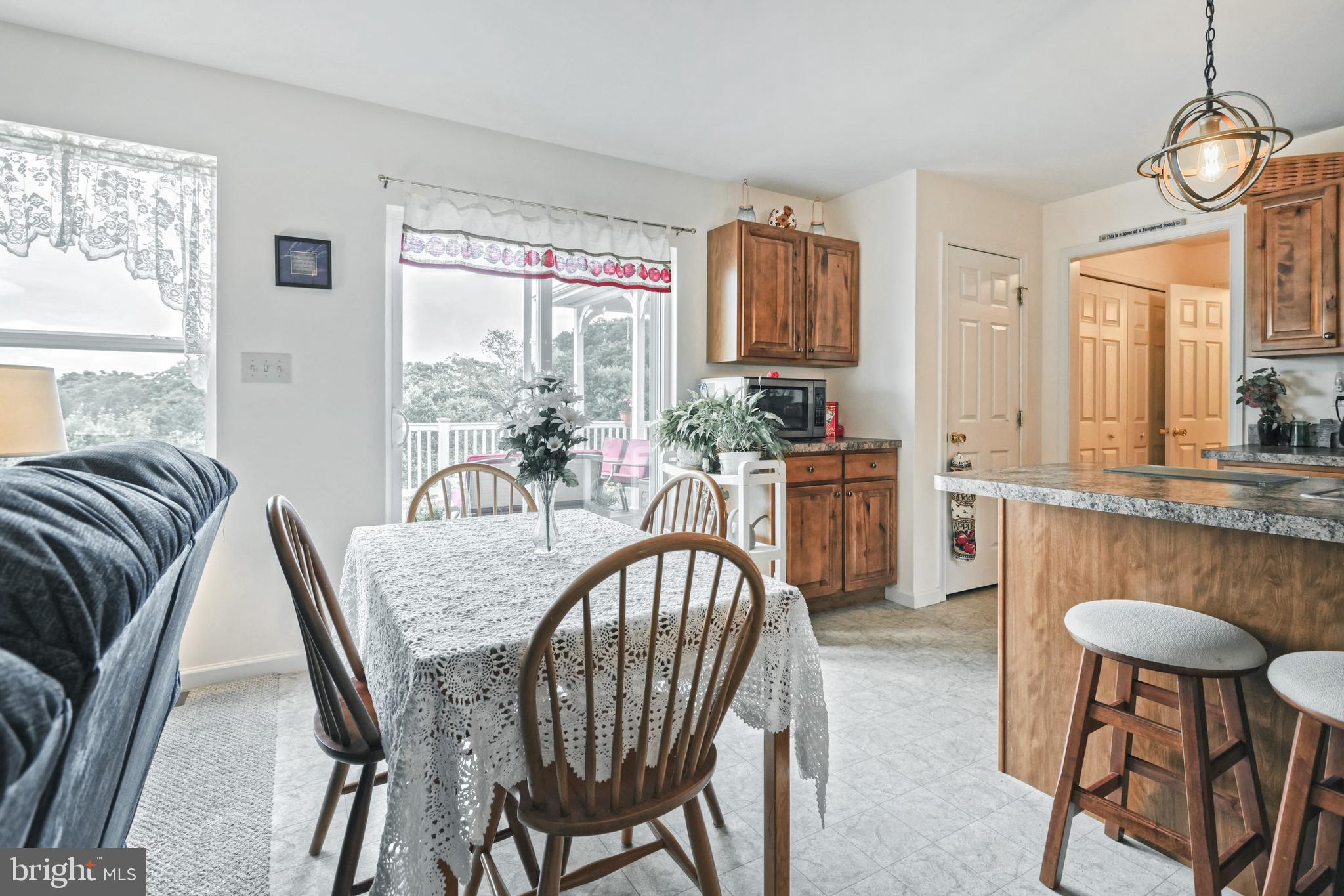 LAUREL VISTAS - Residential