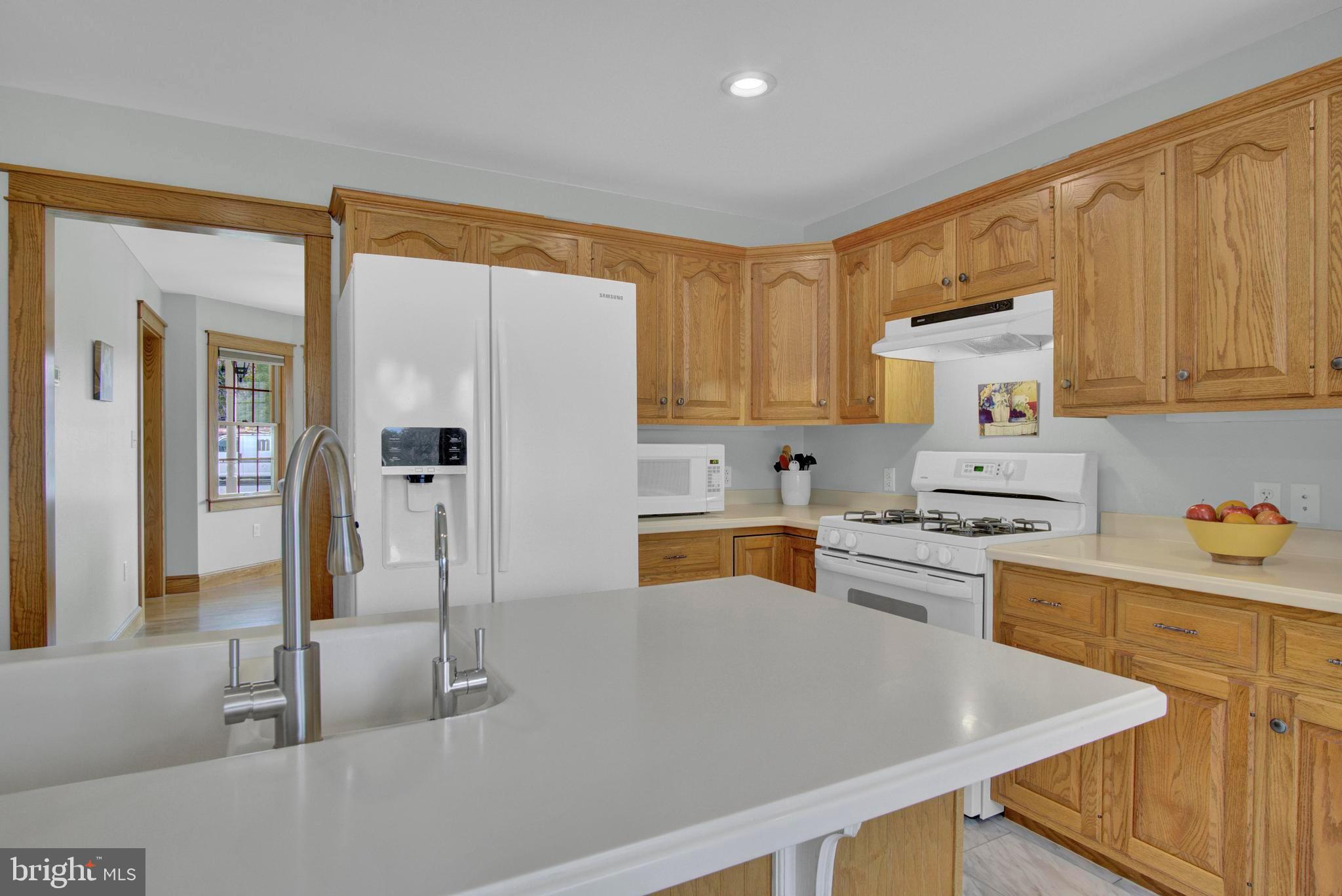 JEFFERSON COURT - Residential
