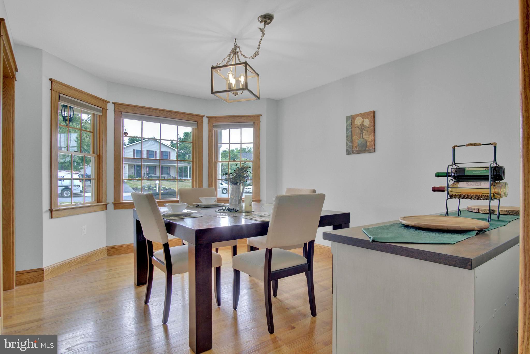 JEFFERSON COURT - Residential
