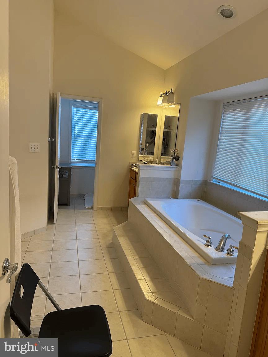 STONE RIDGE NORTH - Residential Lease