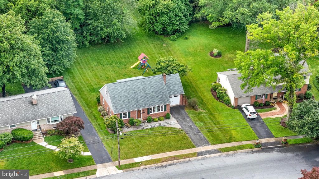 Photo of 310 E Charlotte Street, MILLERSVILLE, PA 17551 (MLS # PALA2071740)