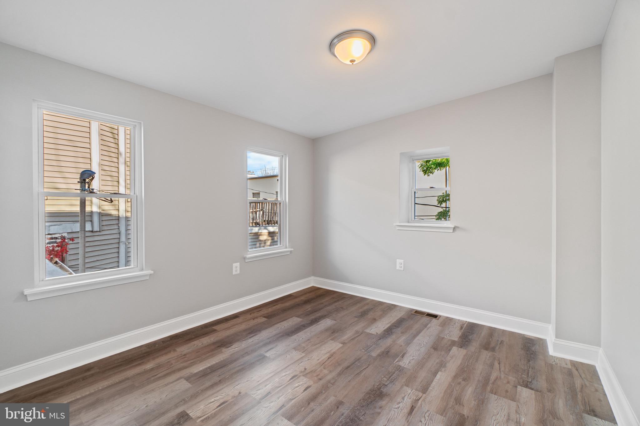 WASHINGTON VILLAGE - Residential Lease