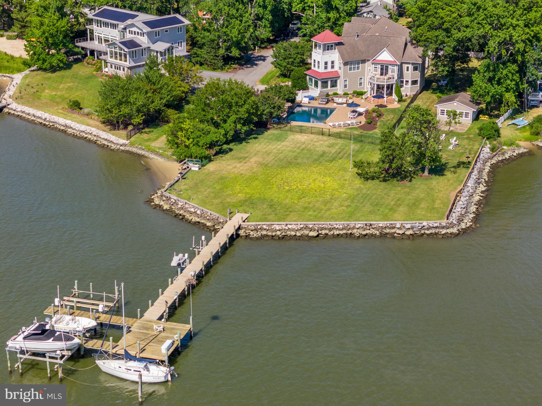ARUNDEL ON THE BAY - Residential