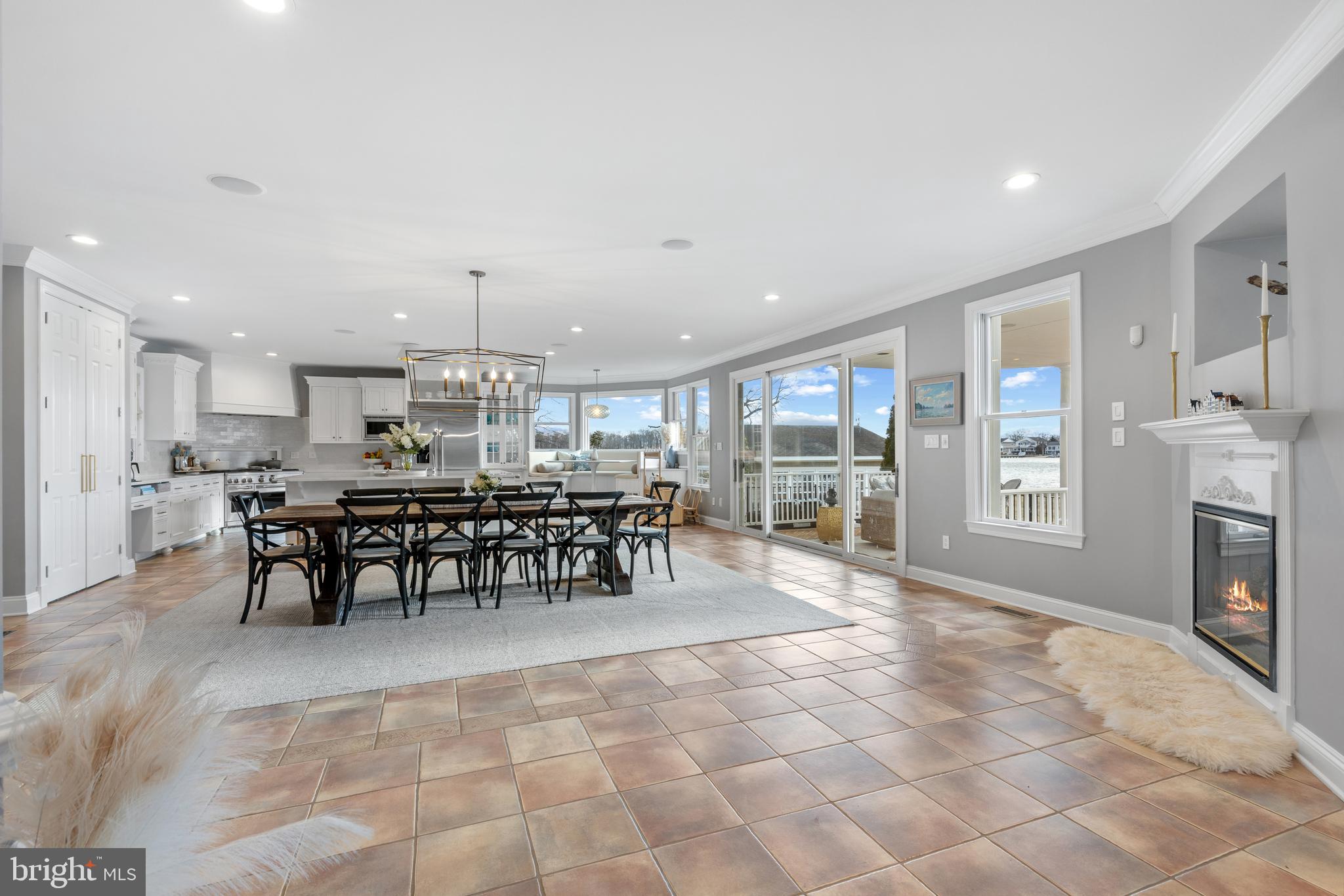 ARUNDEL ON THE BAY - Residential