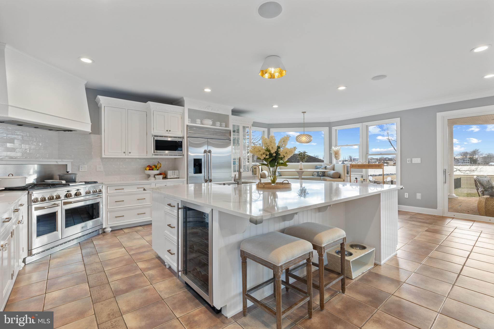 ARUNDEL ON THE BAY - Residential