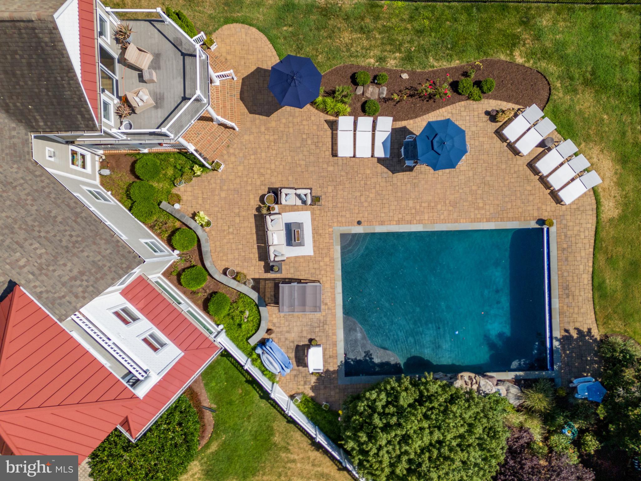 ARUNDEL ON THE BAY - Residential