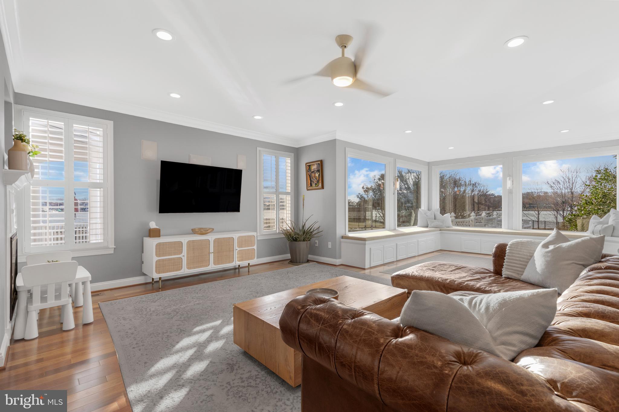 ARUNDEL ON THE BAY - Residential