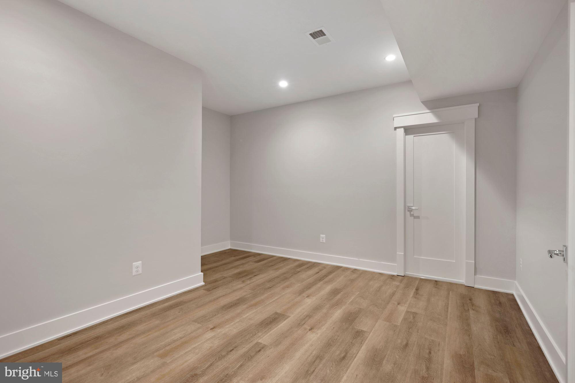 BROOKEVILLE ESTATES - Residential