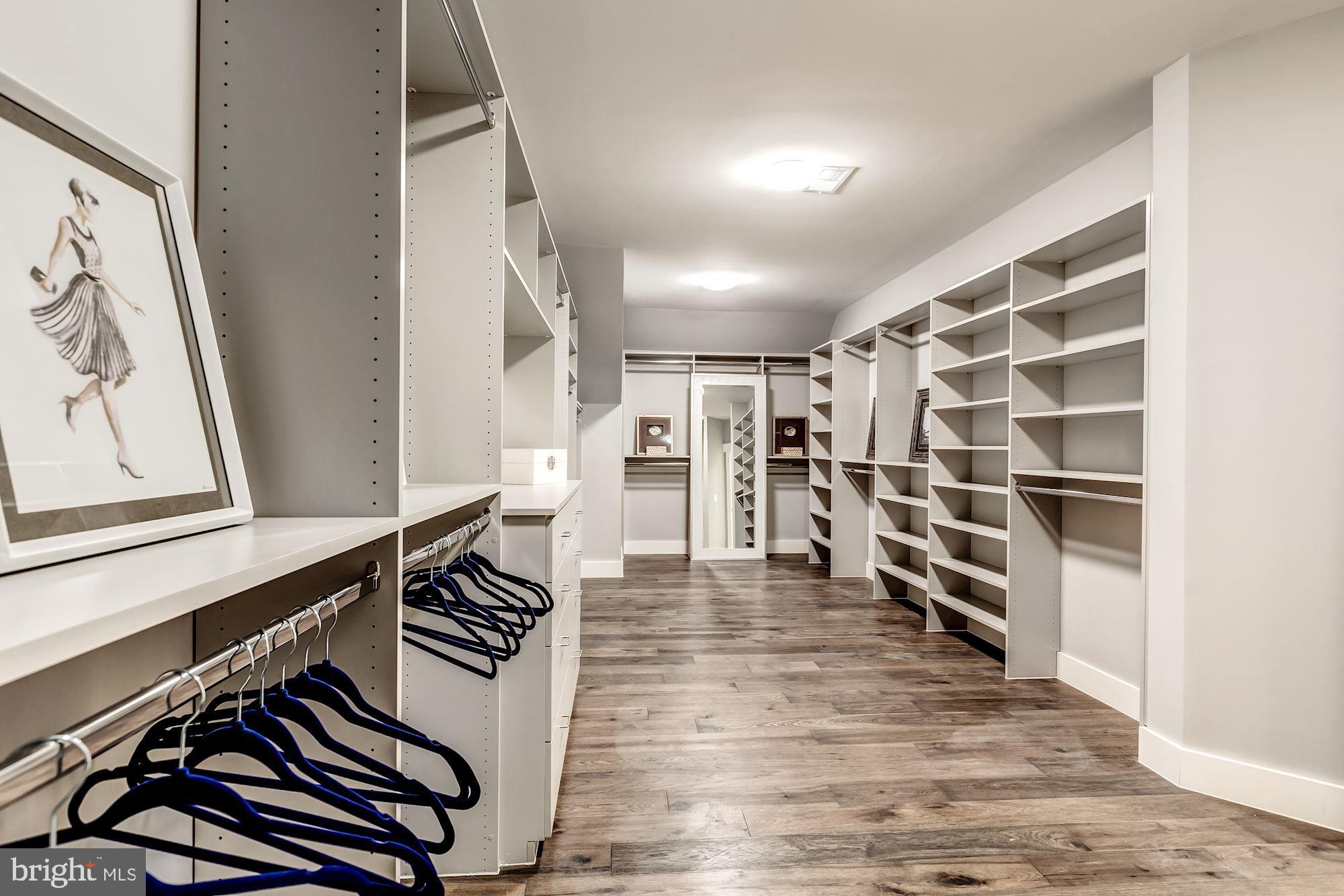 BROOKEVILLE ESTATES - Residential