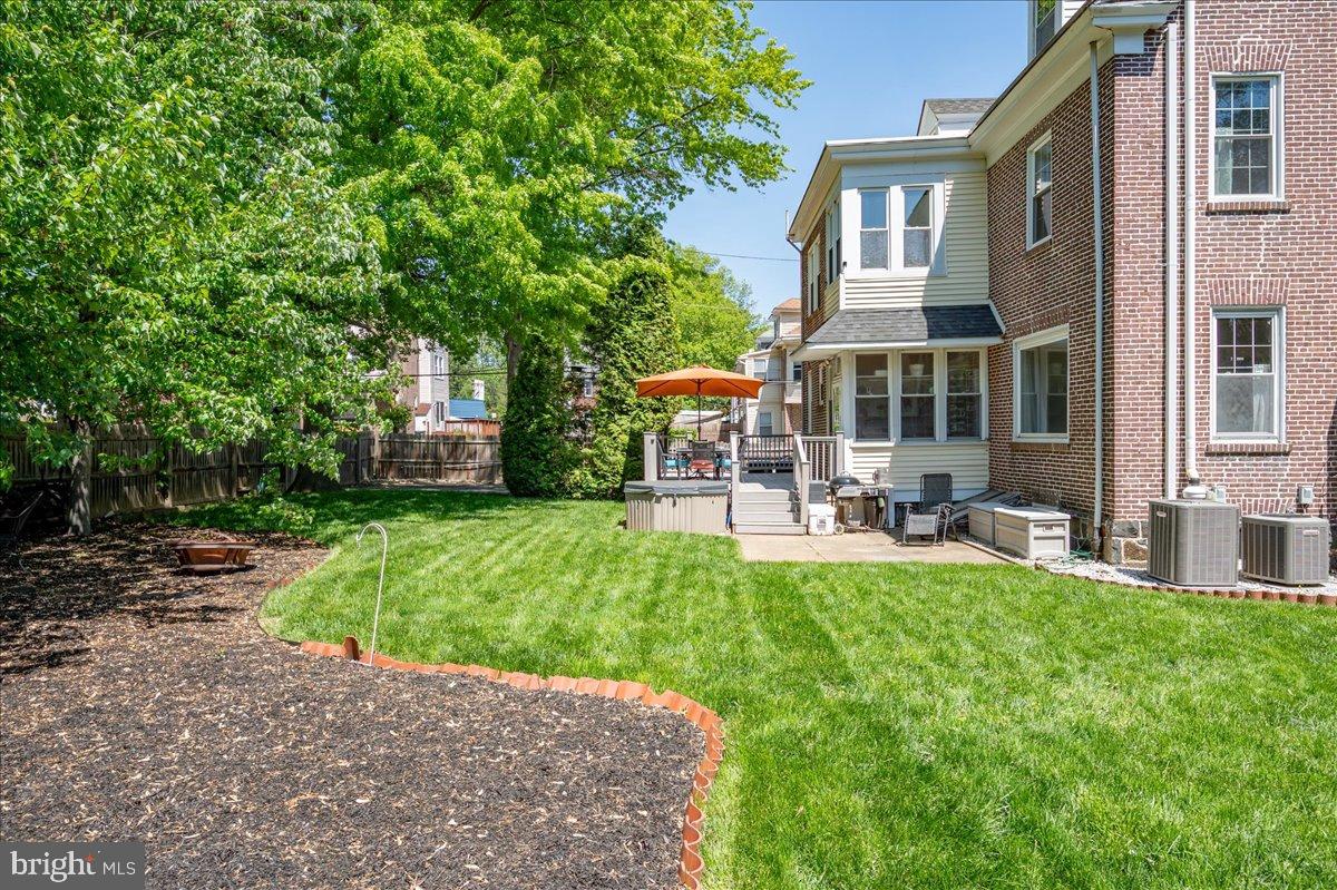 TRIANGLE - Residential