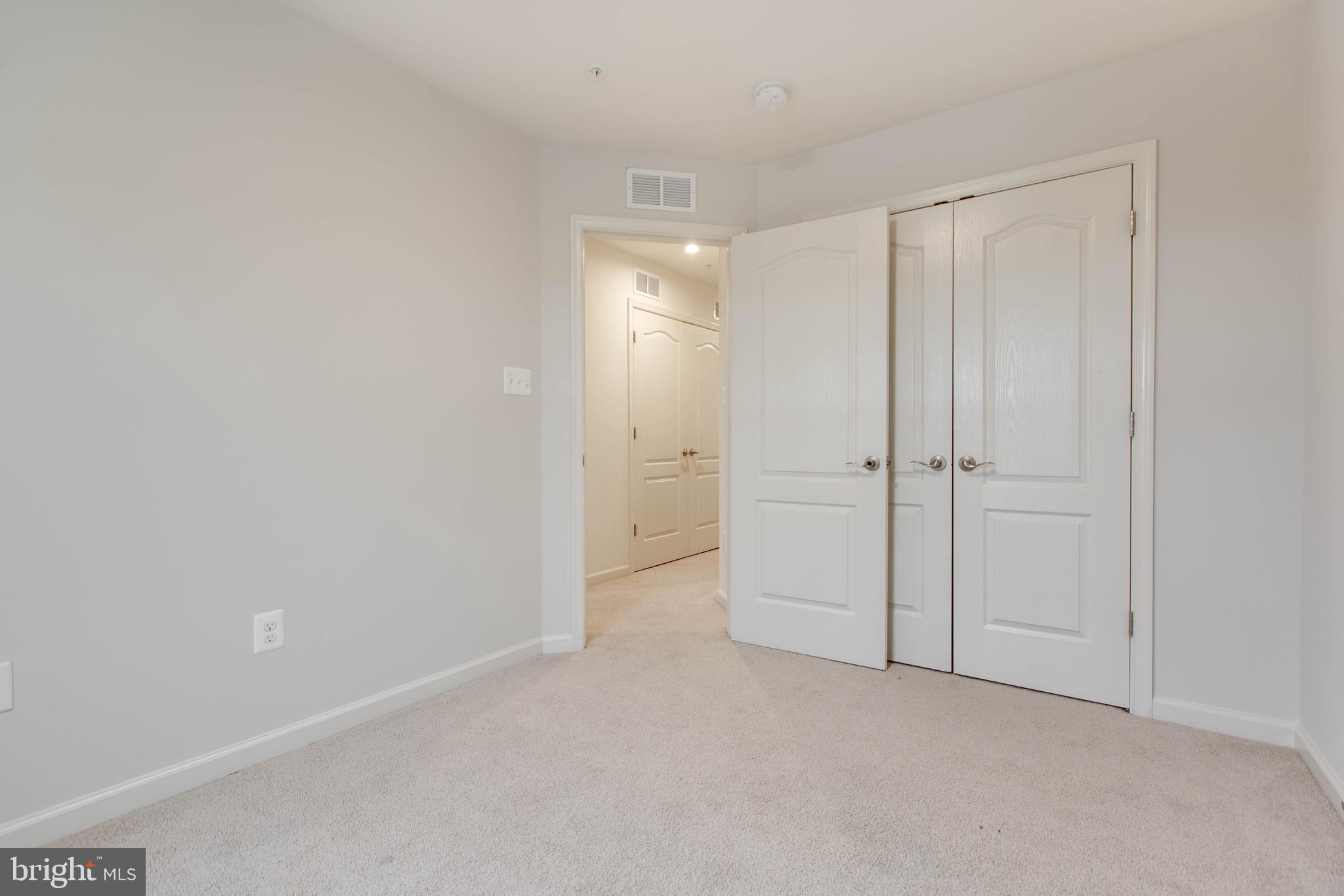 THE RIDGES - Residential Lease