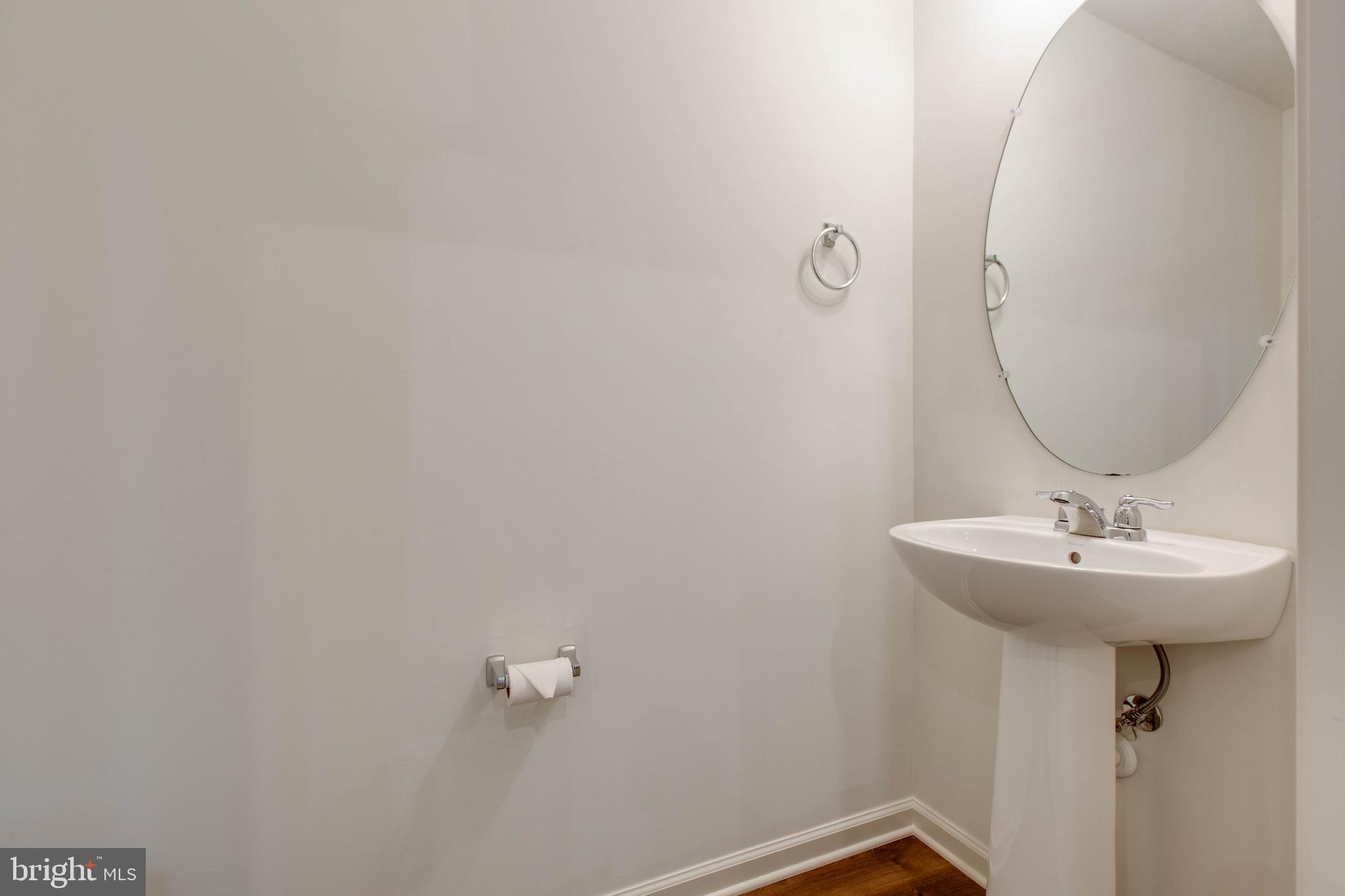 THE RIDGES - Residential Lease