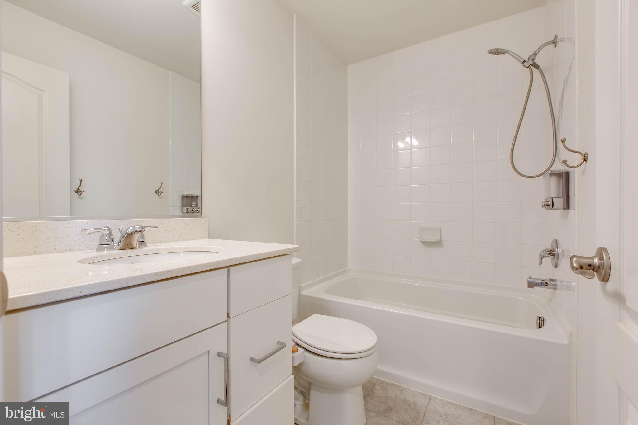 THE RIDGES - Residential Lease