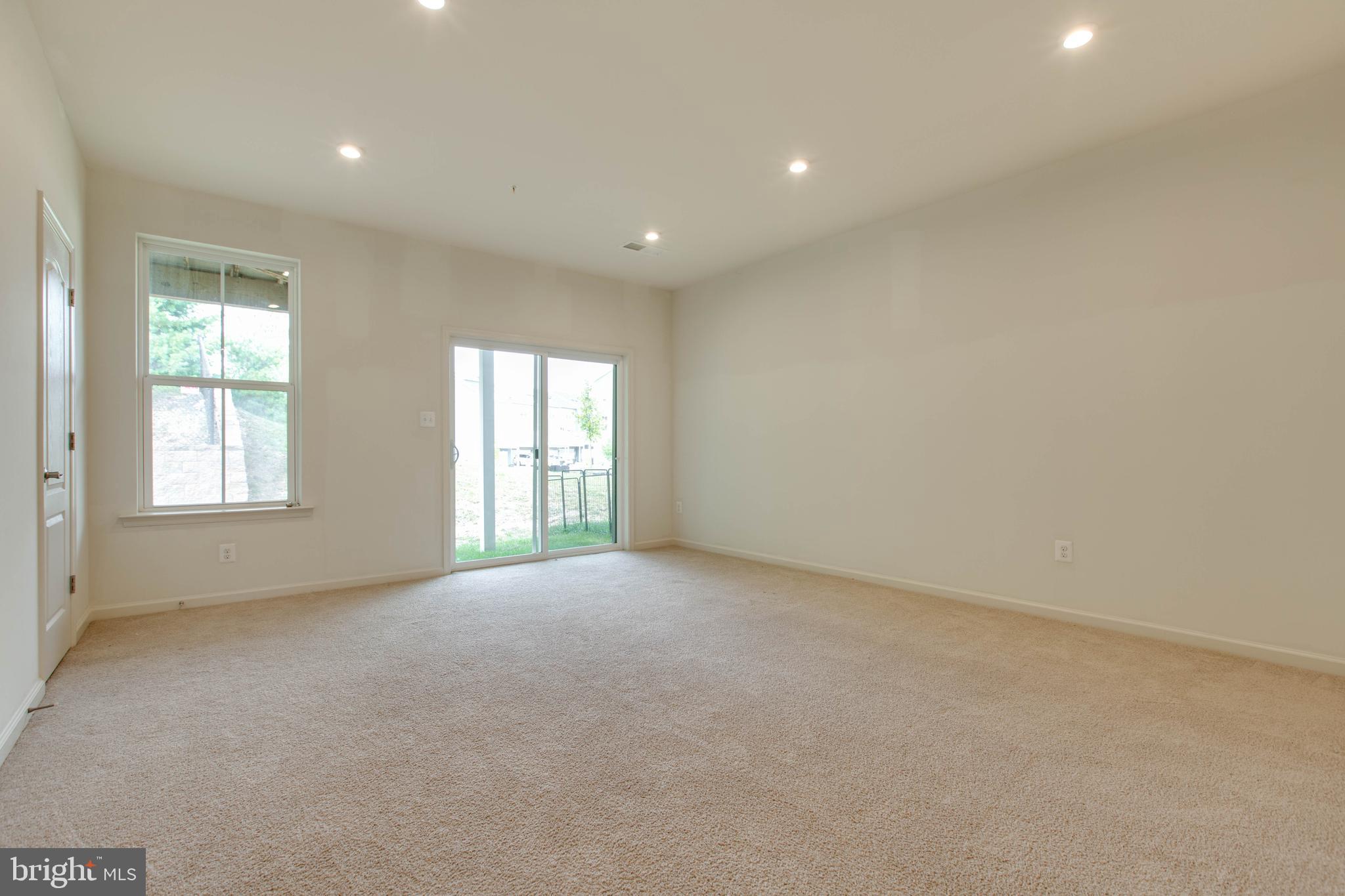 THE RIDGES - Residential Lease