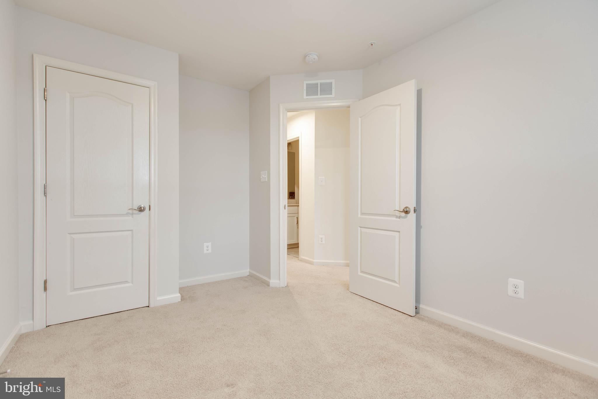 THE RIDGES - Residential Lease