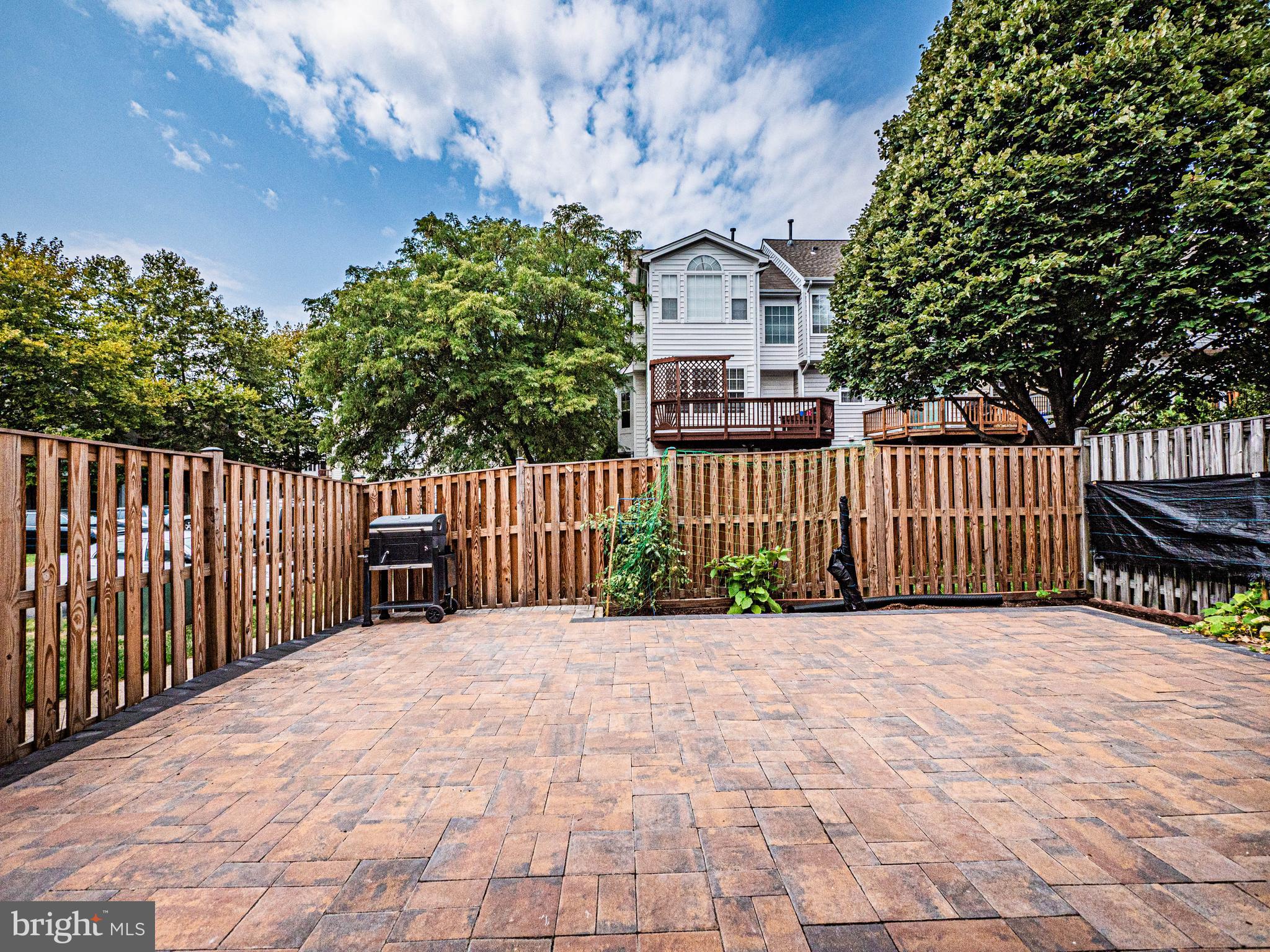 SOUTH RIDING - Residential