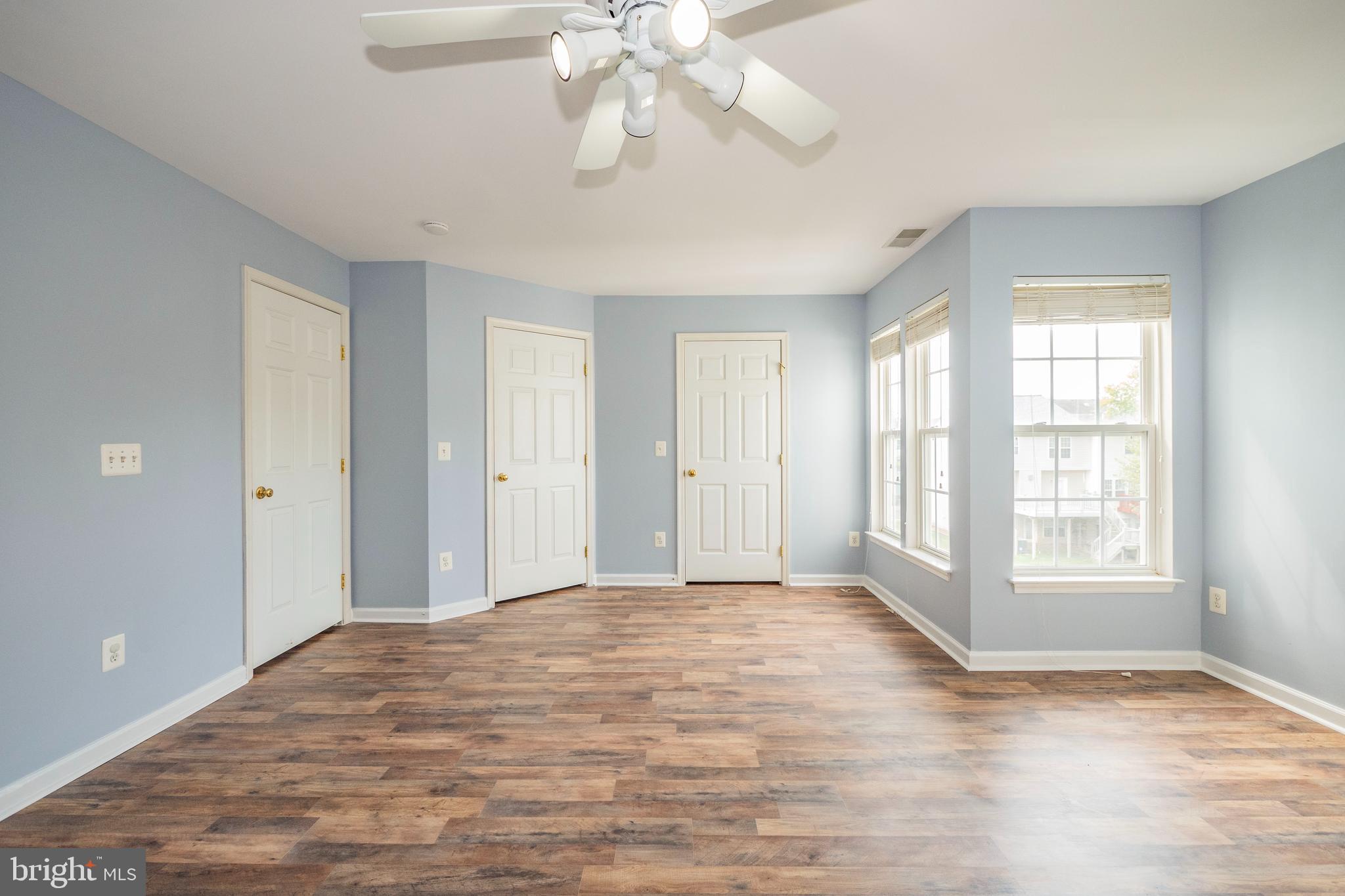 SOUTH RIDING - Residential