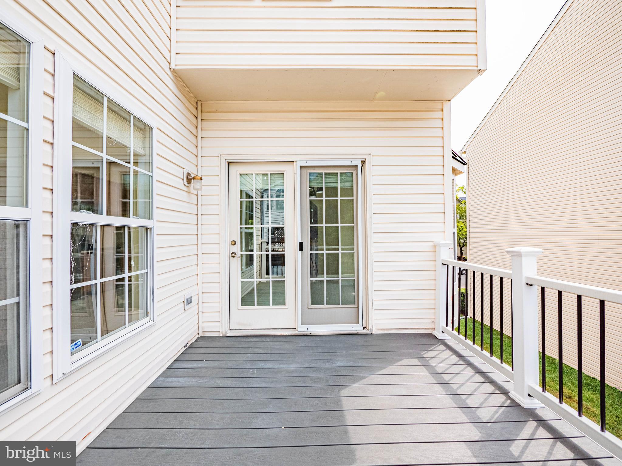 SOUTH RIDING - Residential