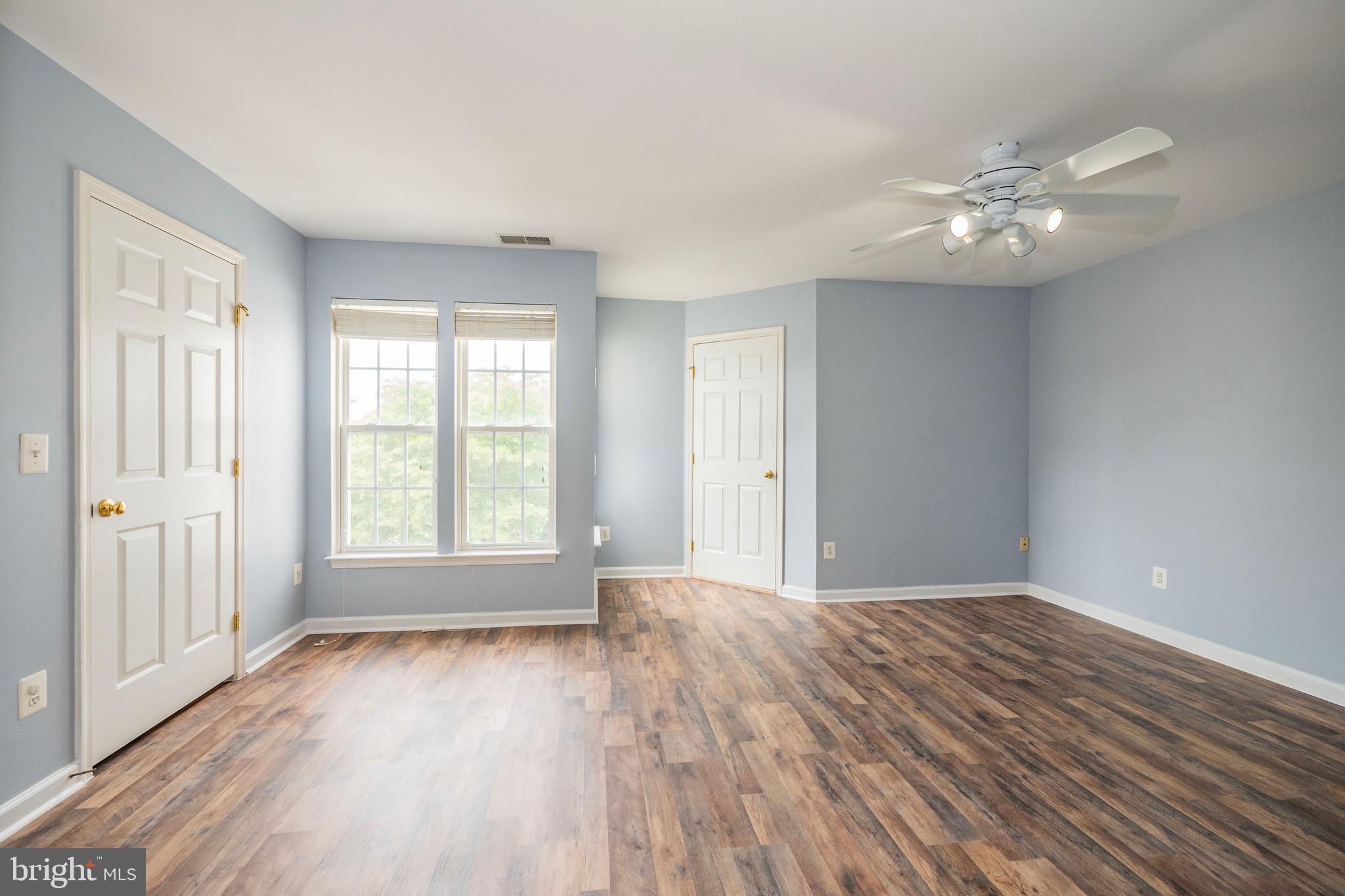 SOUTH RIDING - Residential