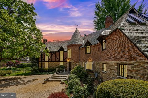 Photo of 5908 BRADLEY BLVD, BETHESDA, MD 20814 (MLS # MDMC2088908) Photo of 5908 BRADLEY BLVD, BETHESDA, MD 20814 (MLS # MDMC2088908)