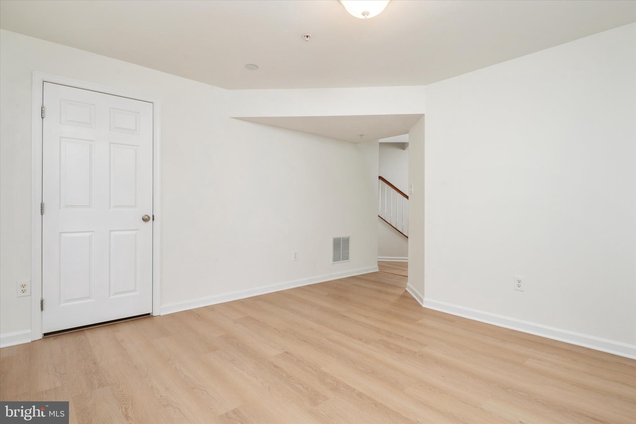 TANYARD SPRINGS - Residential