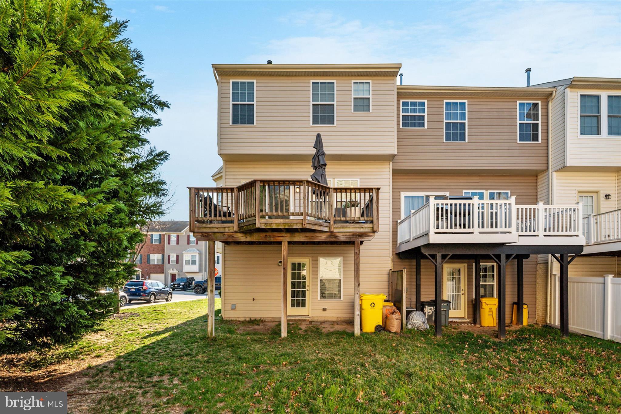 TANYARD SPRINGS - Residential