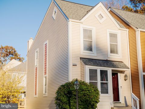 Photo of 2077 Whisperwood Glen Lane, RESTON, VA 20191 (MLS # VAFX2274816) Photo of 2077 Whisperwood Glen Lane, RESTON, VA 20191 (MLS # VAFX2274816)