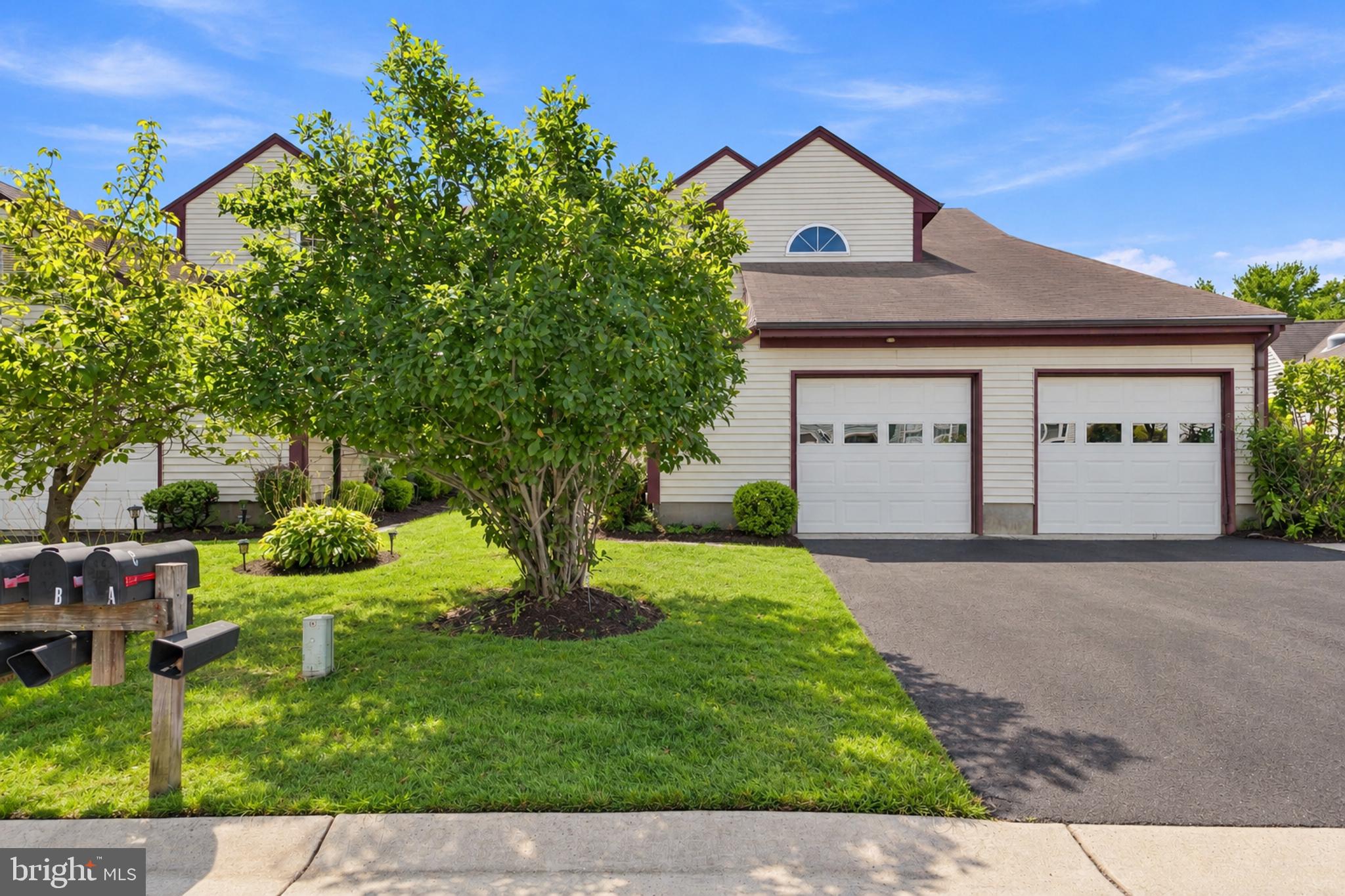 8 ROTHWELL DRIVE
