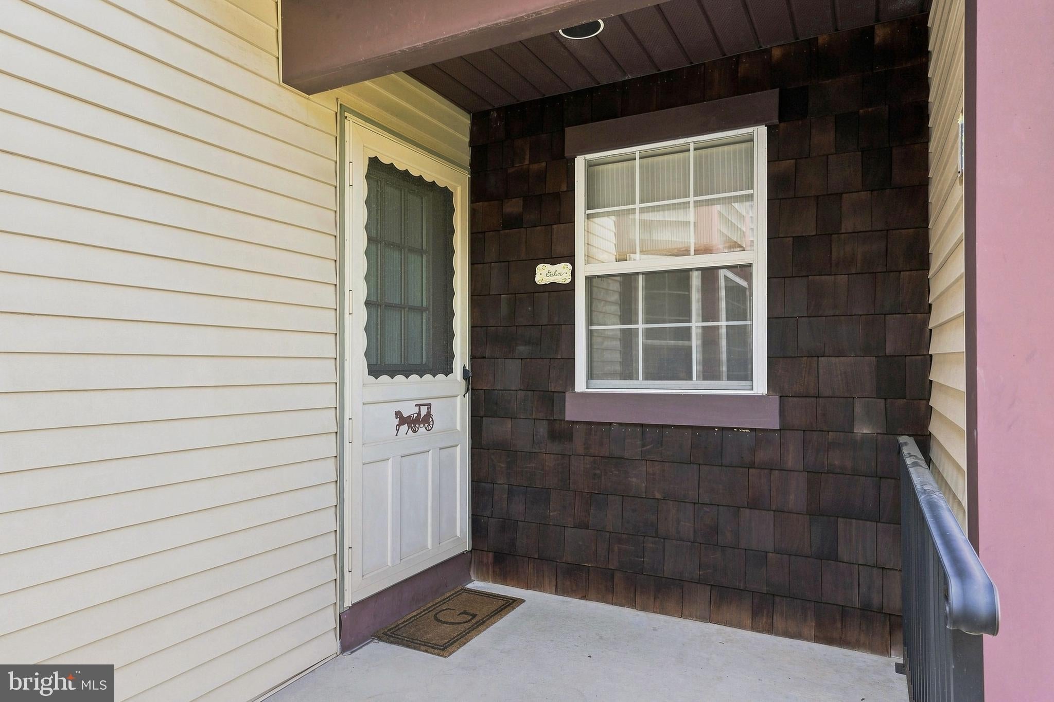 8 ROTHWELL DRIVE