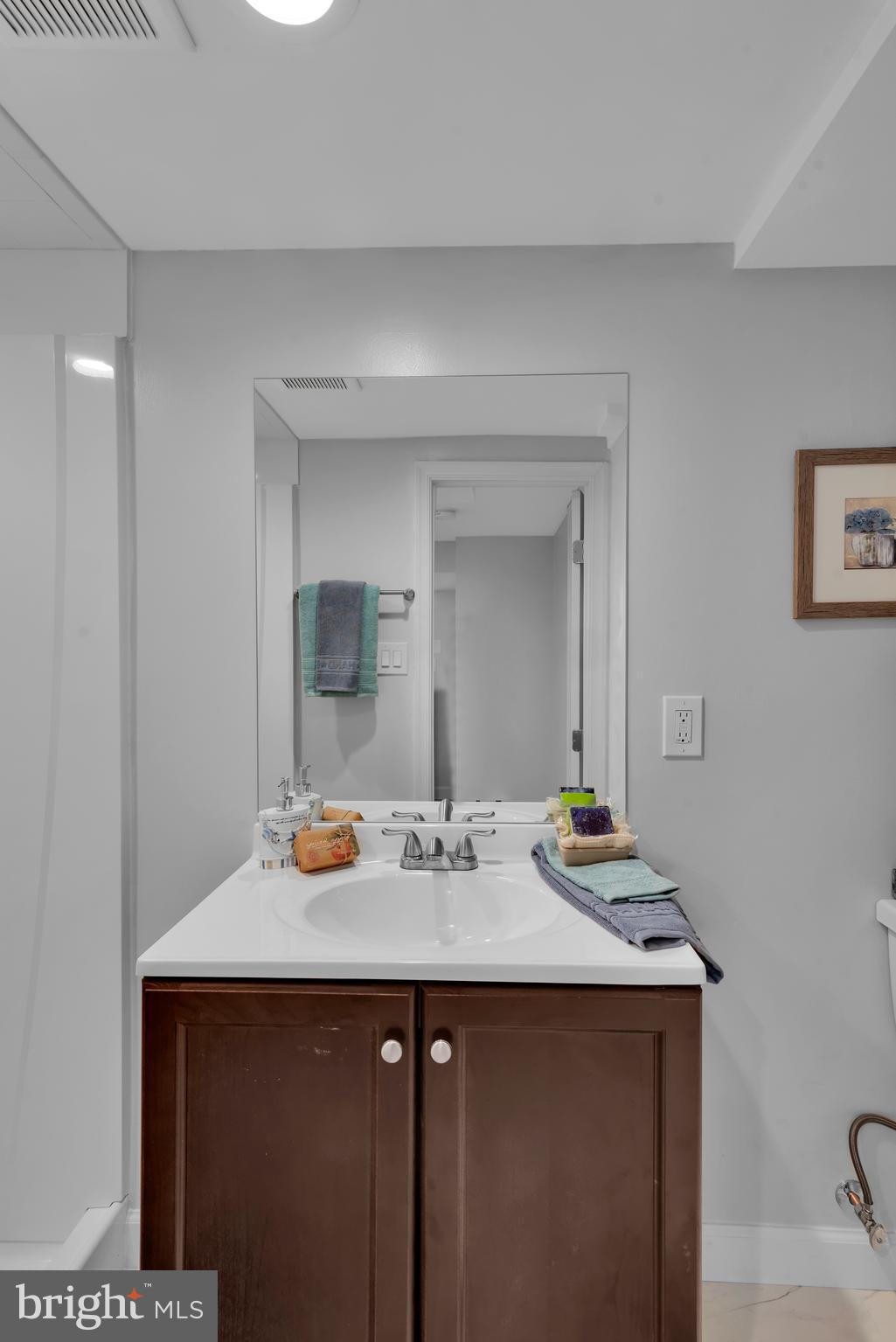 WAKEFIELD - Residential