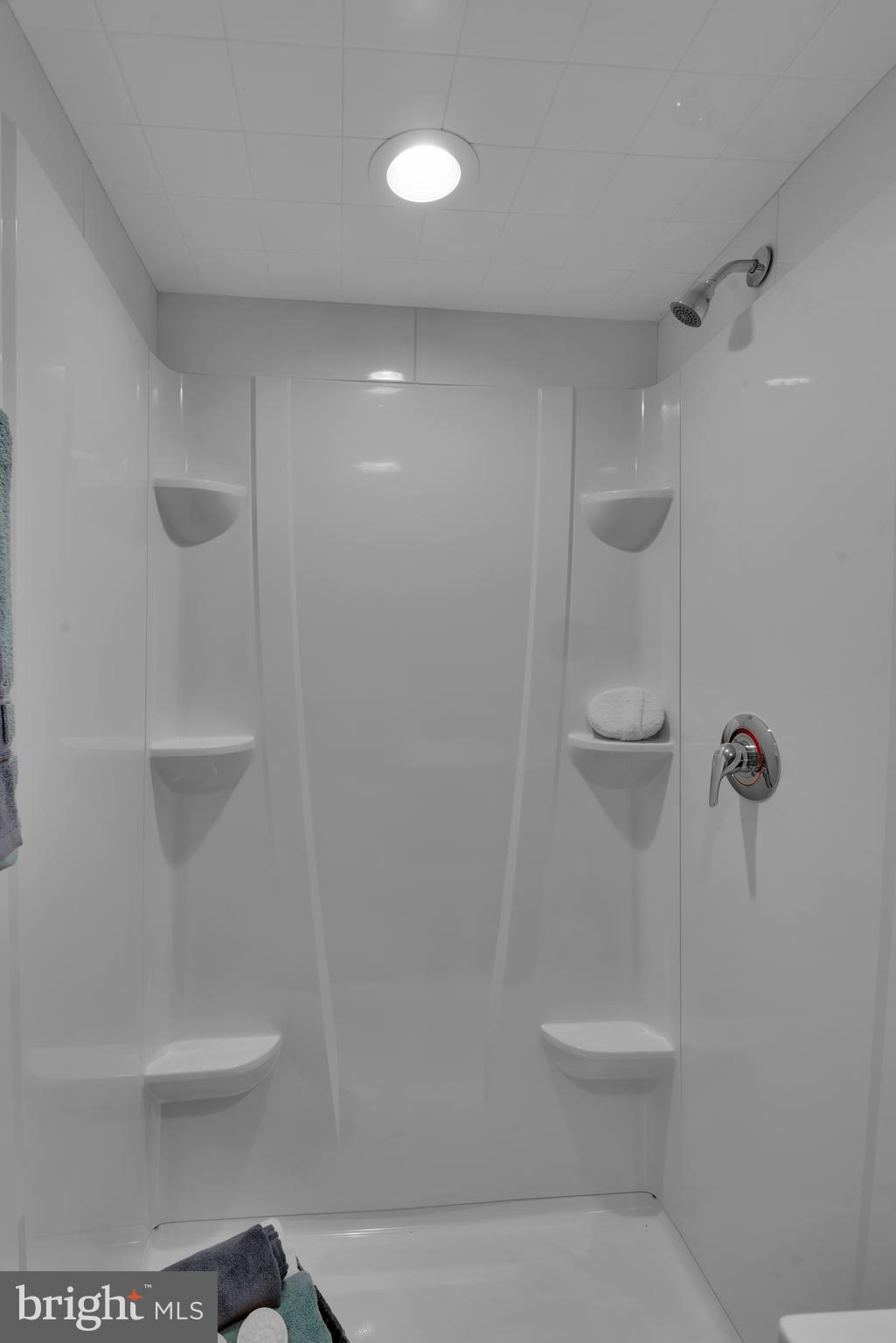 WAKEFIELD - Residential