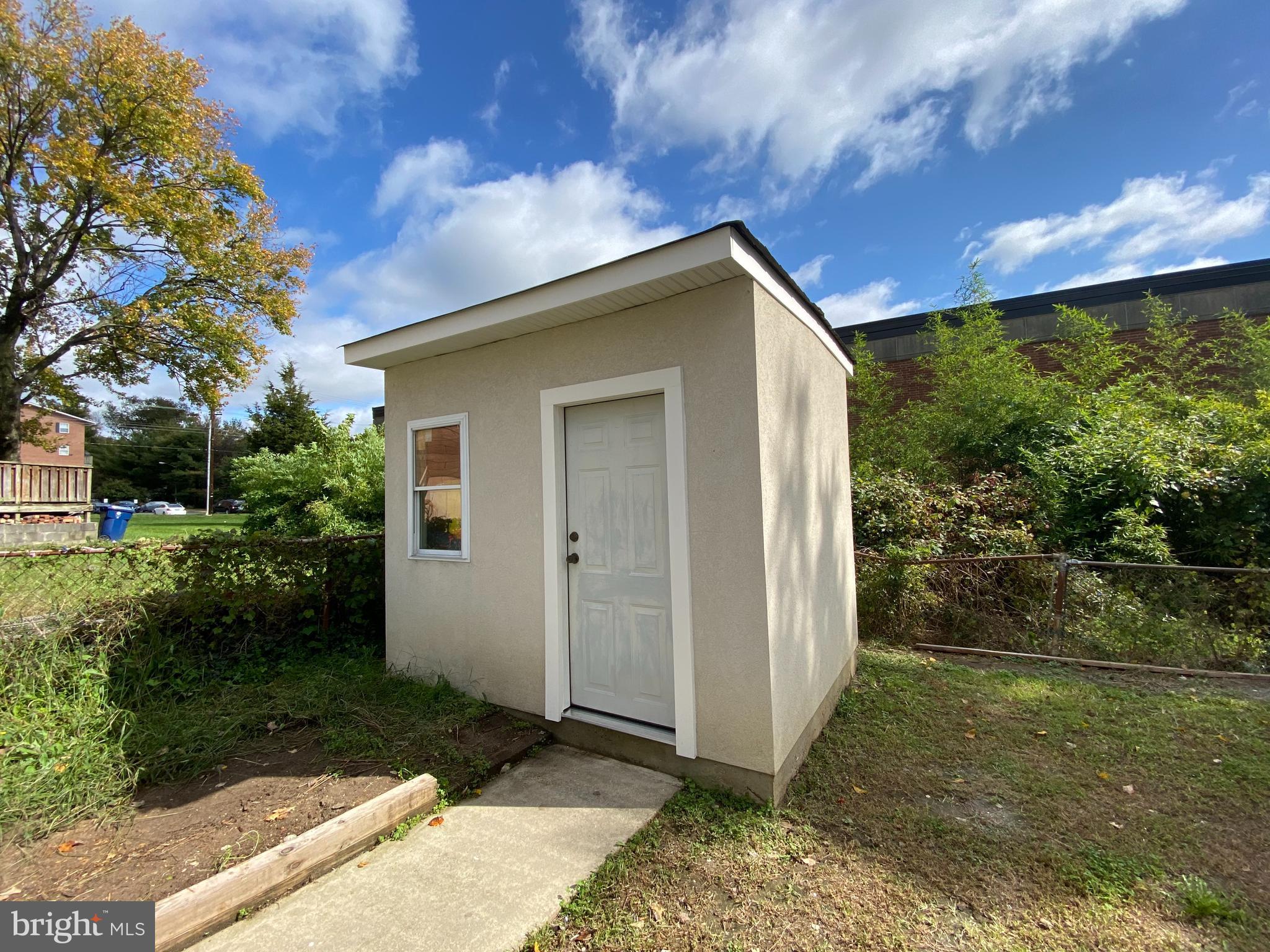 WAKEFIELD - Residential